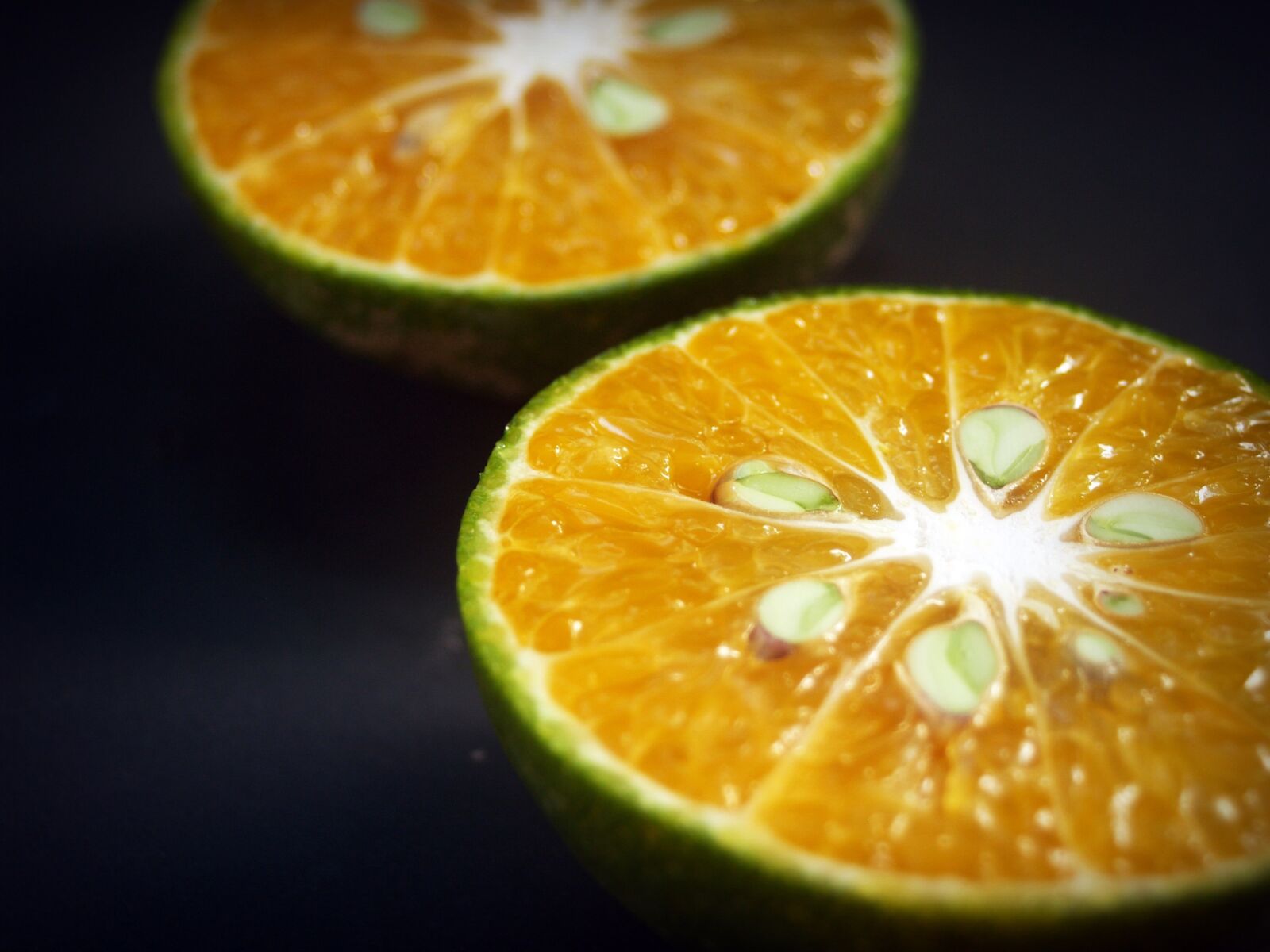 Olympus E-300 (EVOLT E-300) sample photo. Orange, fruit, slice photography