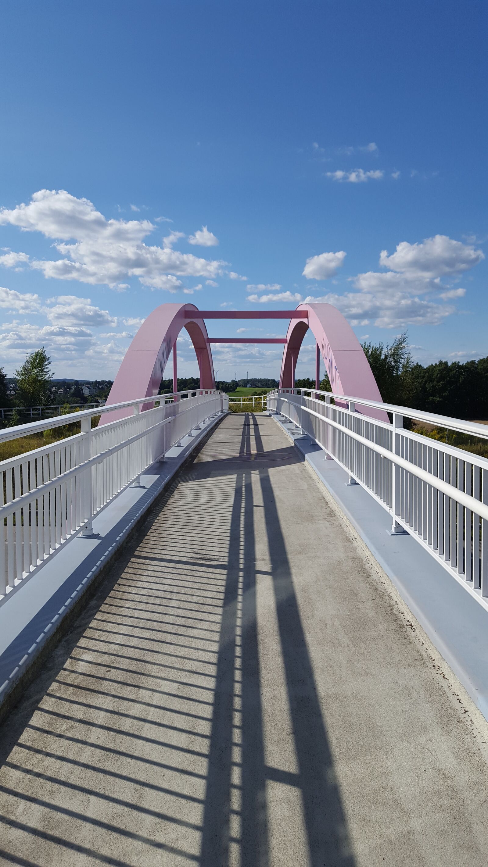Samsung Galaxy S6 sample photo. Building, bridge, pedestrian photography