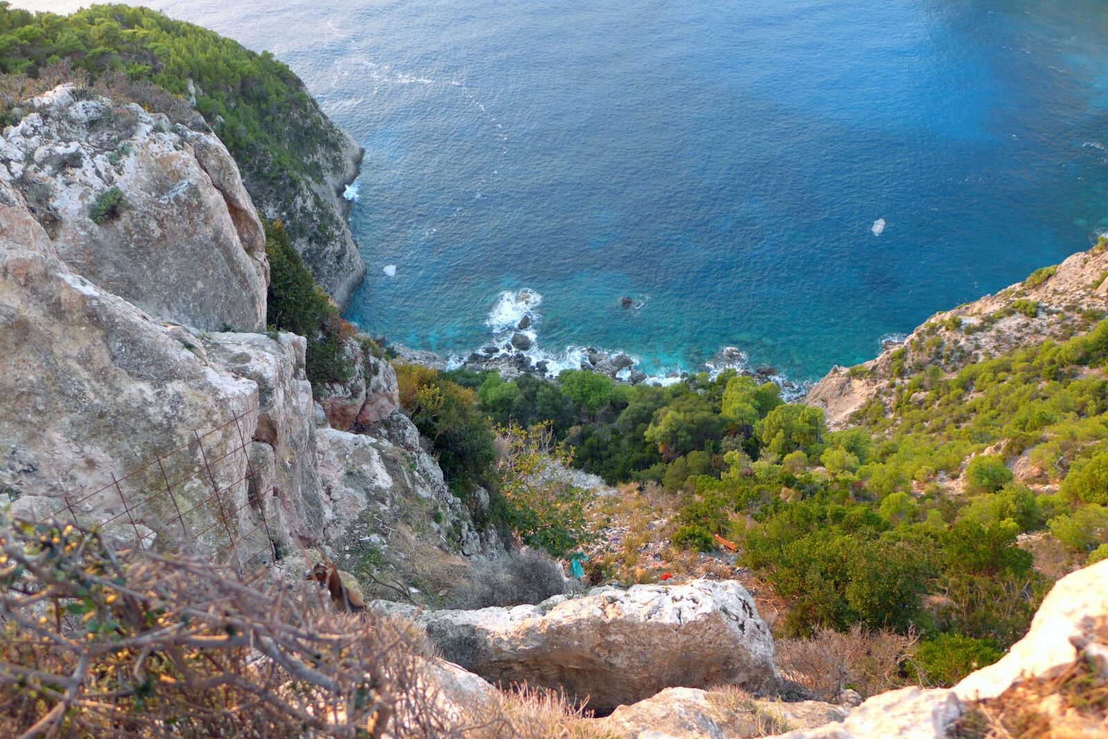 Panasonic Lumix DMC-LX7 sample photo. Greece, rock, landscape photography