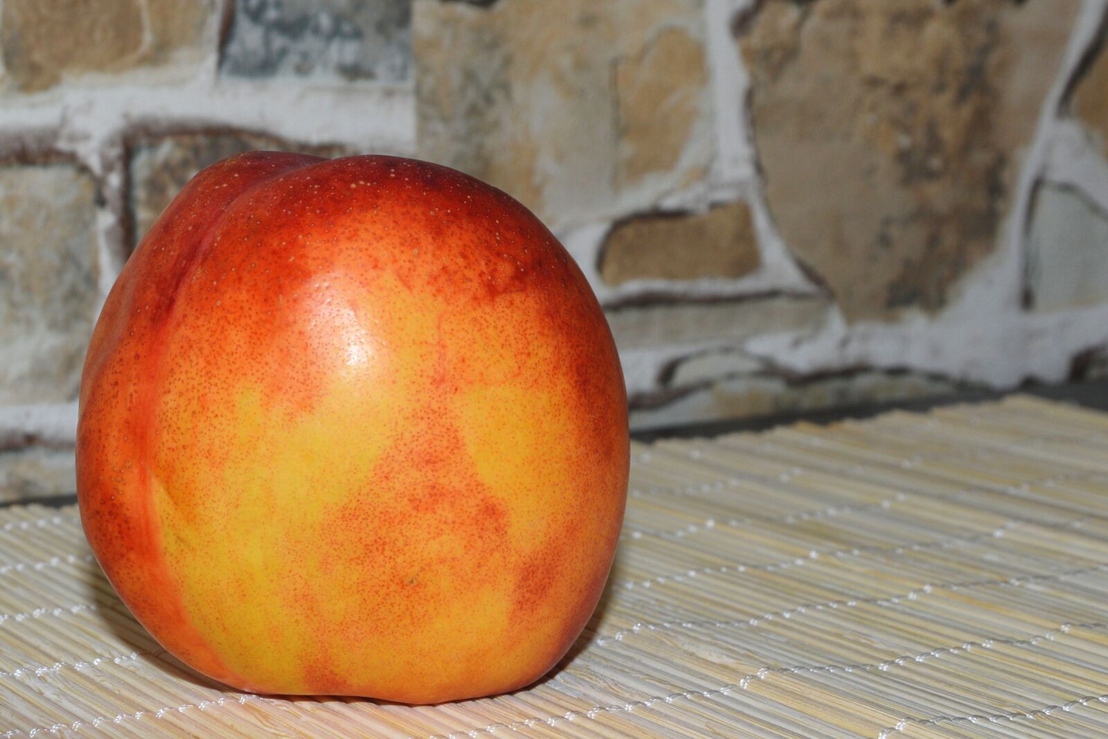 Nikon D3200 sample photo. Nectarine, fruit, delicious photography