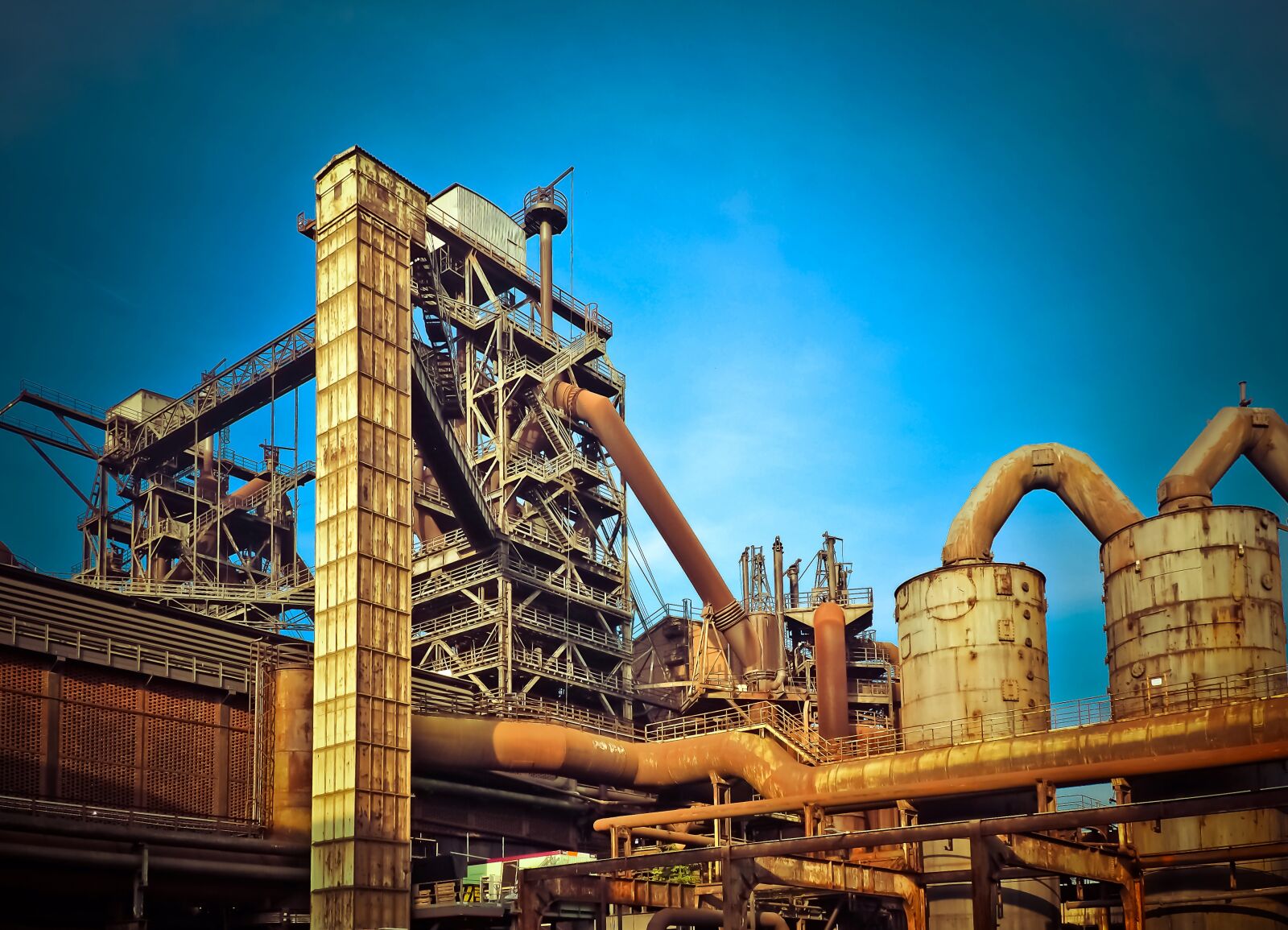 Olympus OM-D E-M10 sample photo. Architecture, industry, factory building photography