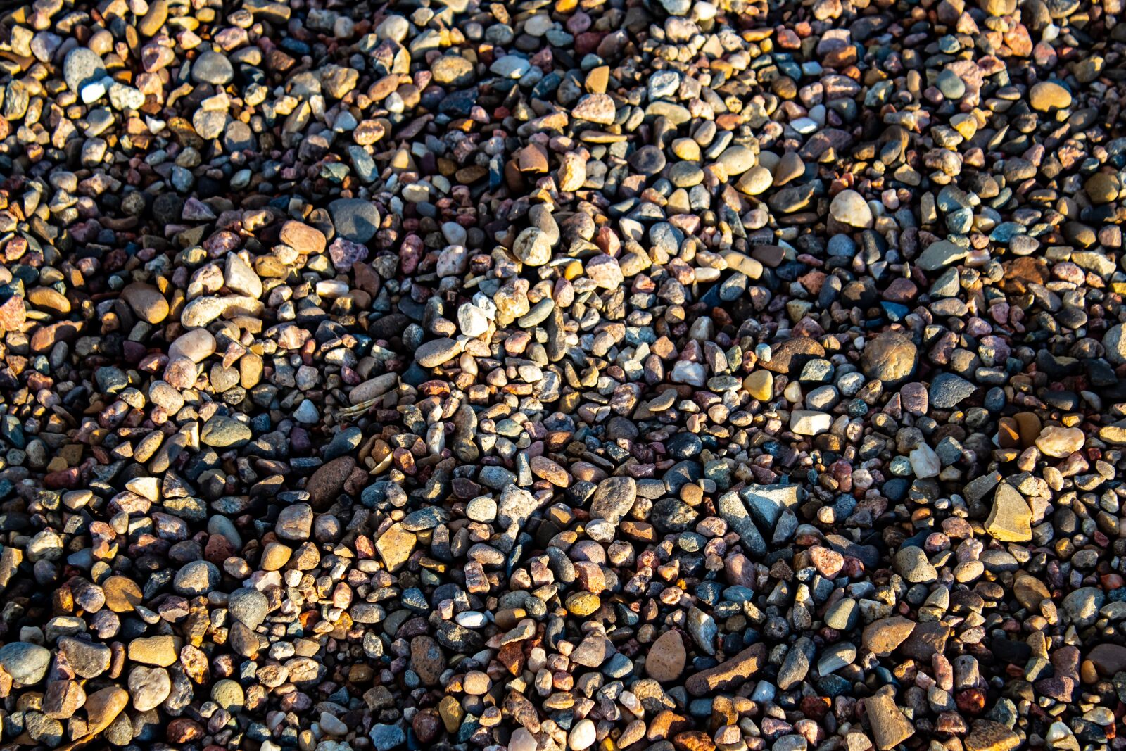 Canon EOS 1300D (EOS Rebel T6 / EOS Kiss X80) sample photo. Stones, rocks, color photography