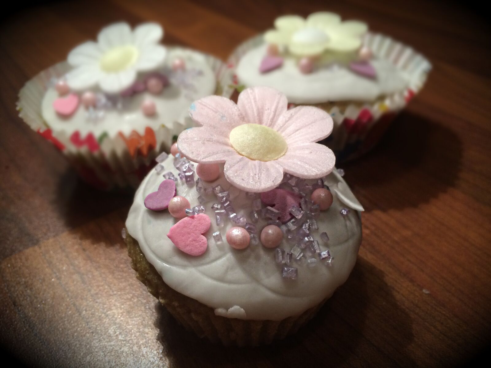 iPhone 5s back camera 4.15mm f/2.2 sample photo. Muffins, pink, delicious photography