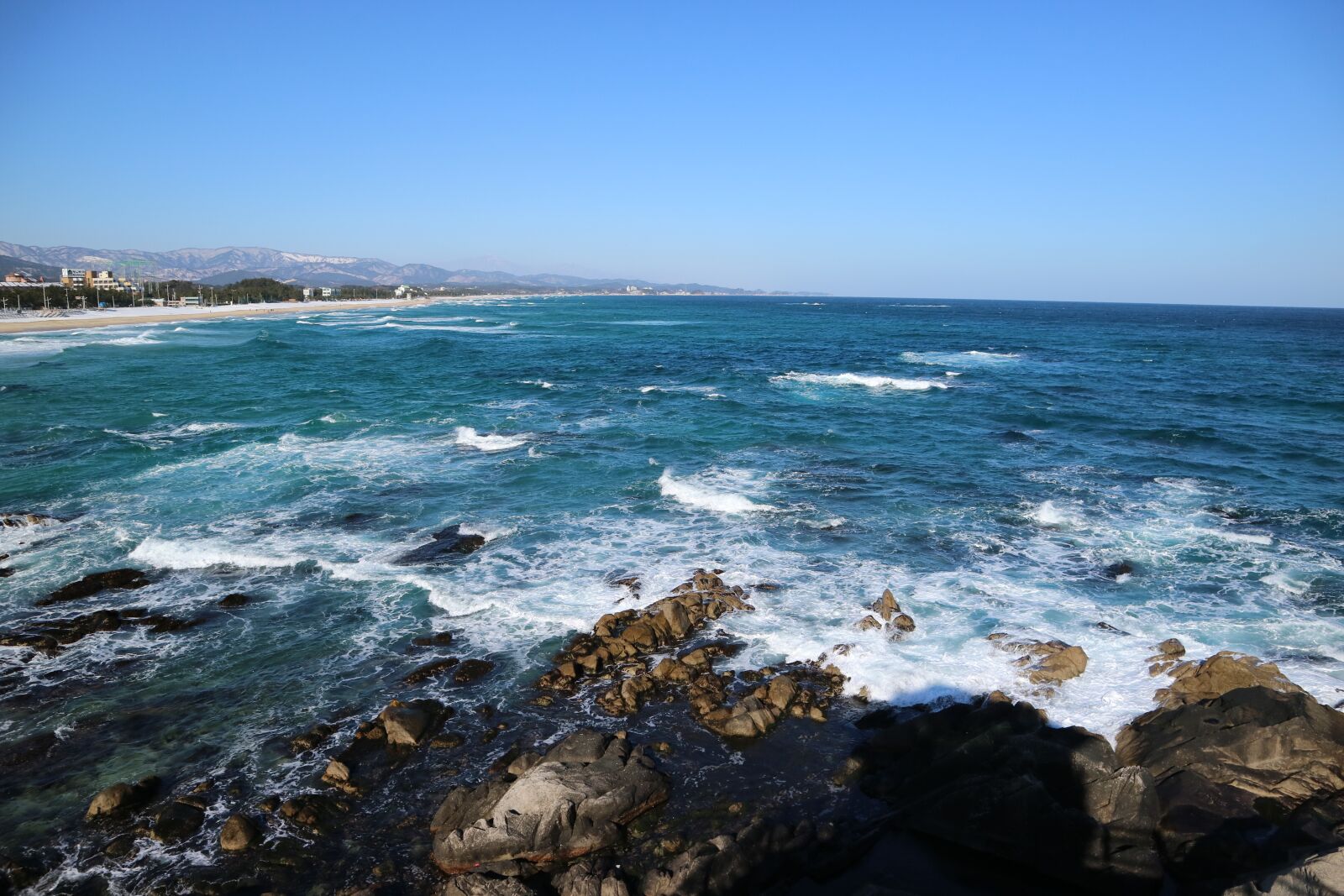 Canon EOS M3 sample photo. The body of water photography