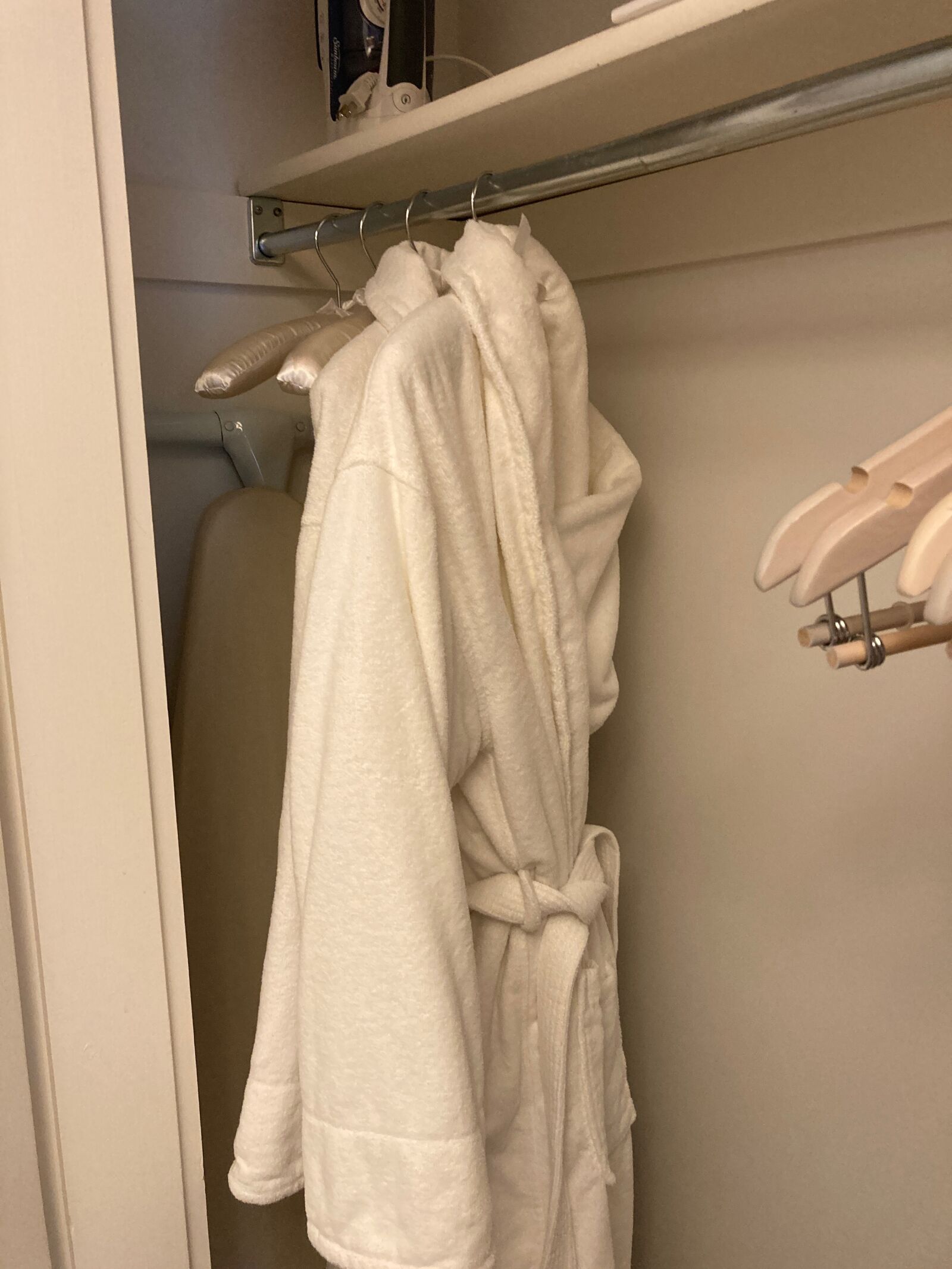 Apple iPhone SE (2nd generation) sample photo. Bathrobes, robe, bathrobe photography
