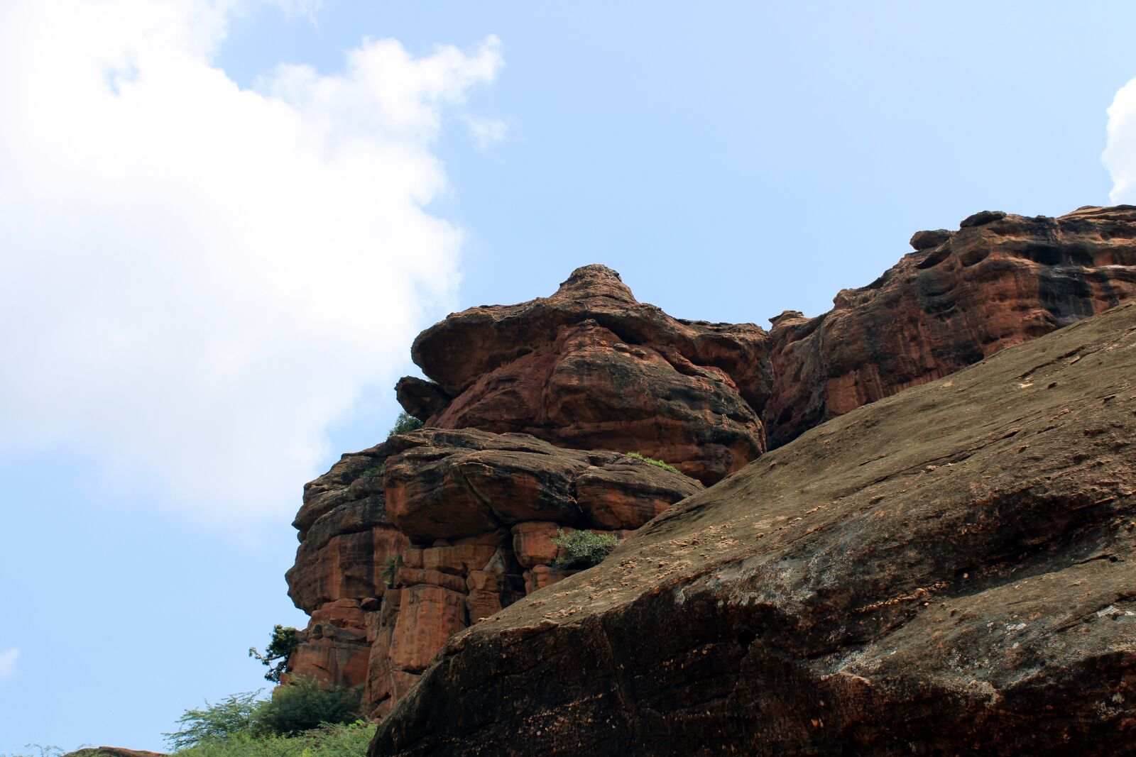 Canon EOS 2000D (EOS Rebel T7 / EOS Kiss X90 / EOS 1500D) sample photo. Badami rock hill, badami photography