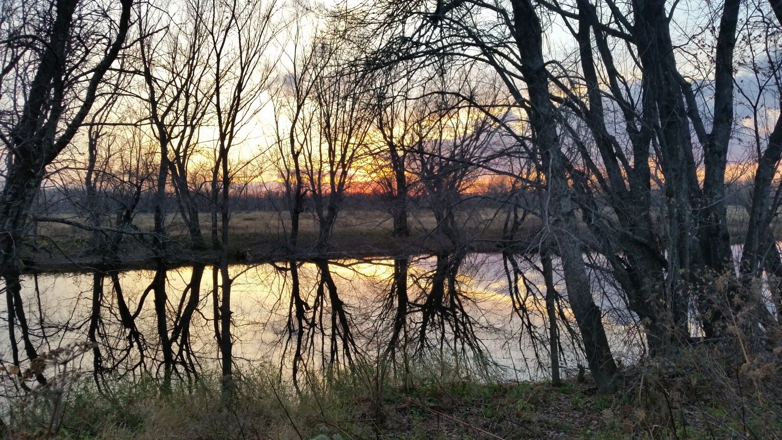 Samsung Galaxy S5 sample photo. Sunset, nature, reflection photography