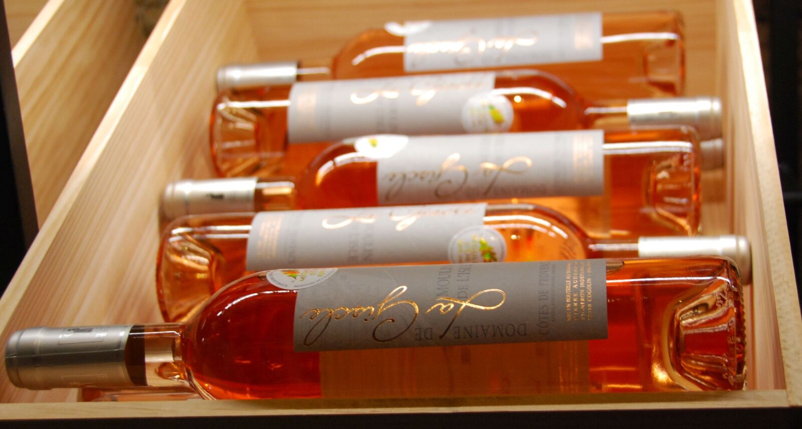Nikon D80 sample photo. Bottles, wine, rosé photography