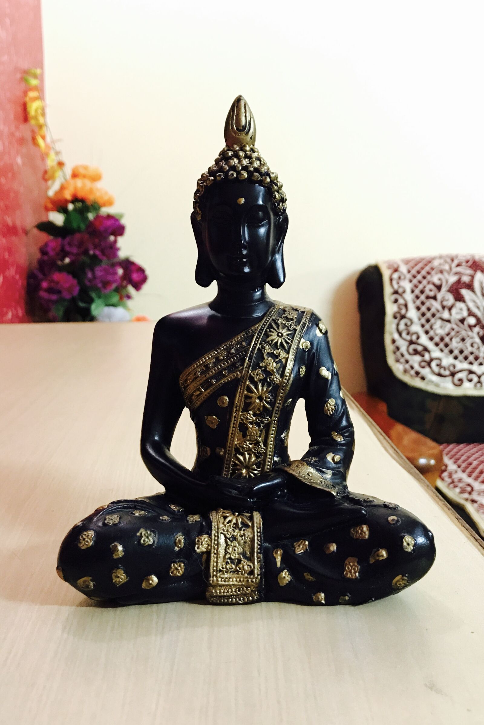 iPhone 7 back camera 3.99mm f/1.8 sample photo. Buddha, buddhism, buddhist, gautam photography