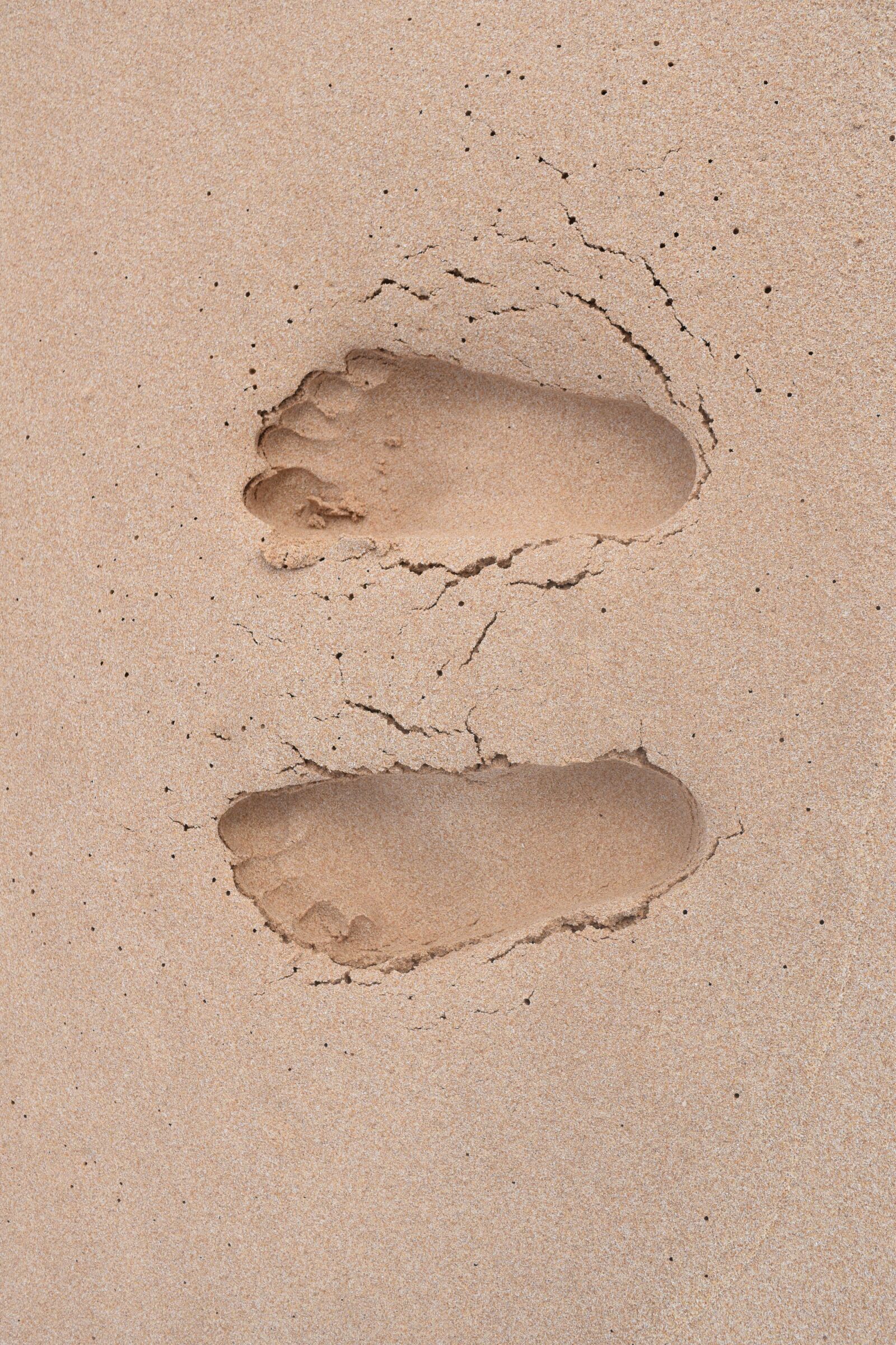 Nikon D3300 sample photo. Beach, foot print, sand photography