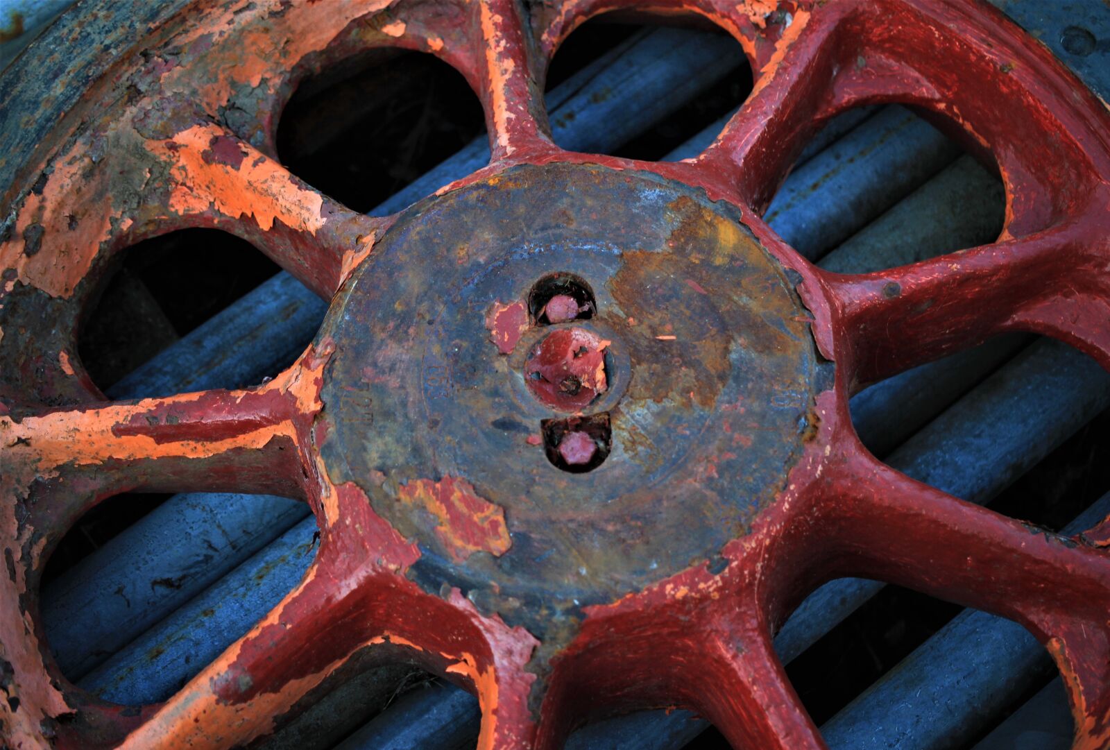 Canon EOS 7D sample photo. Metal, scrap, rust photography