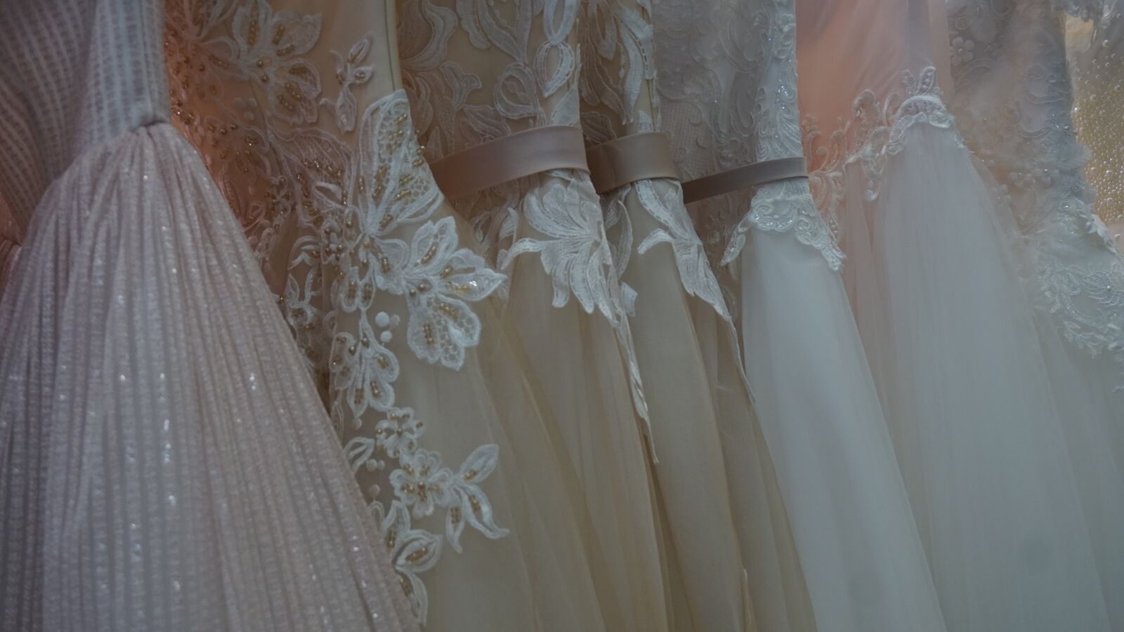 Sony a6000 sample photo. Wedding, fashion, dress photography