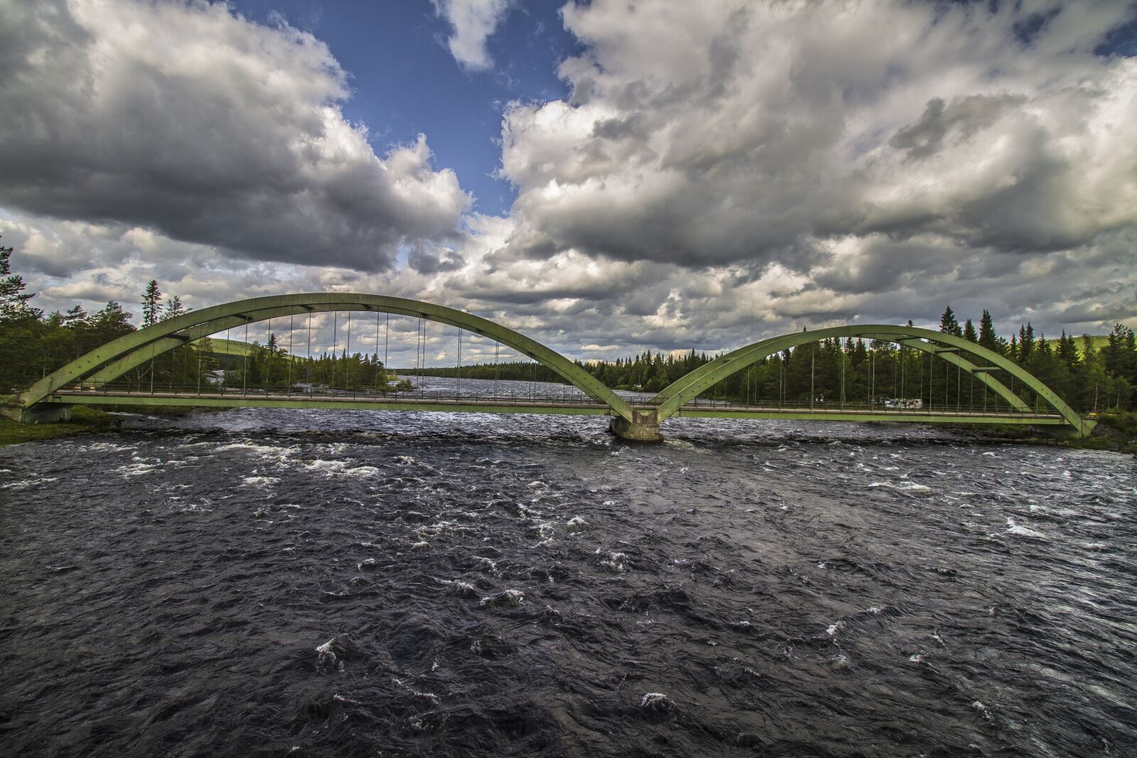 Canon EOS 7D + Canon EF-S 10-18mm F4.5–5.6 IS STM sample photo. Old, bridge, sweden photography