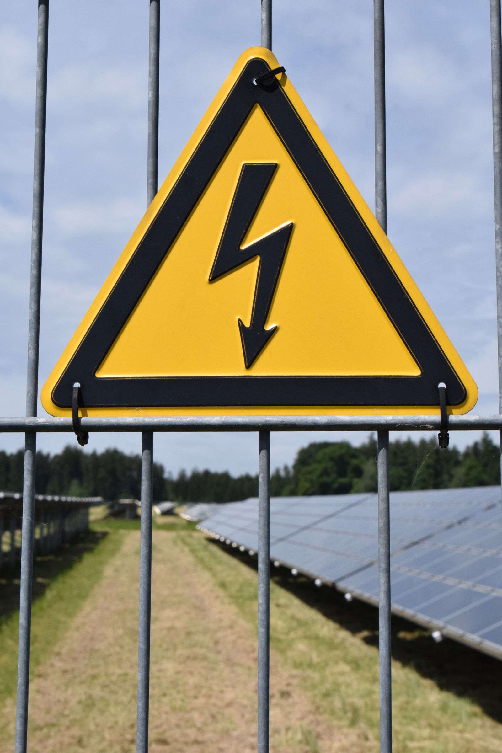 Nikon D3300 sample photo. Attention, current, high voltage photography