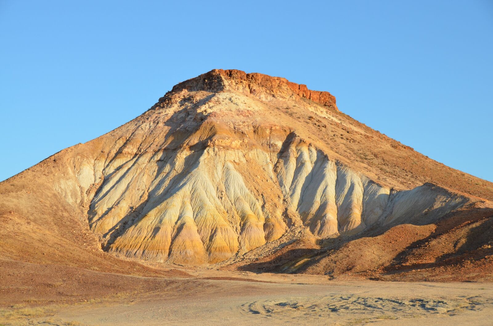 Nikon D5100 sample photo. The breakaways, desert, outback photography