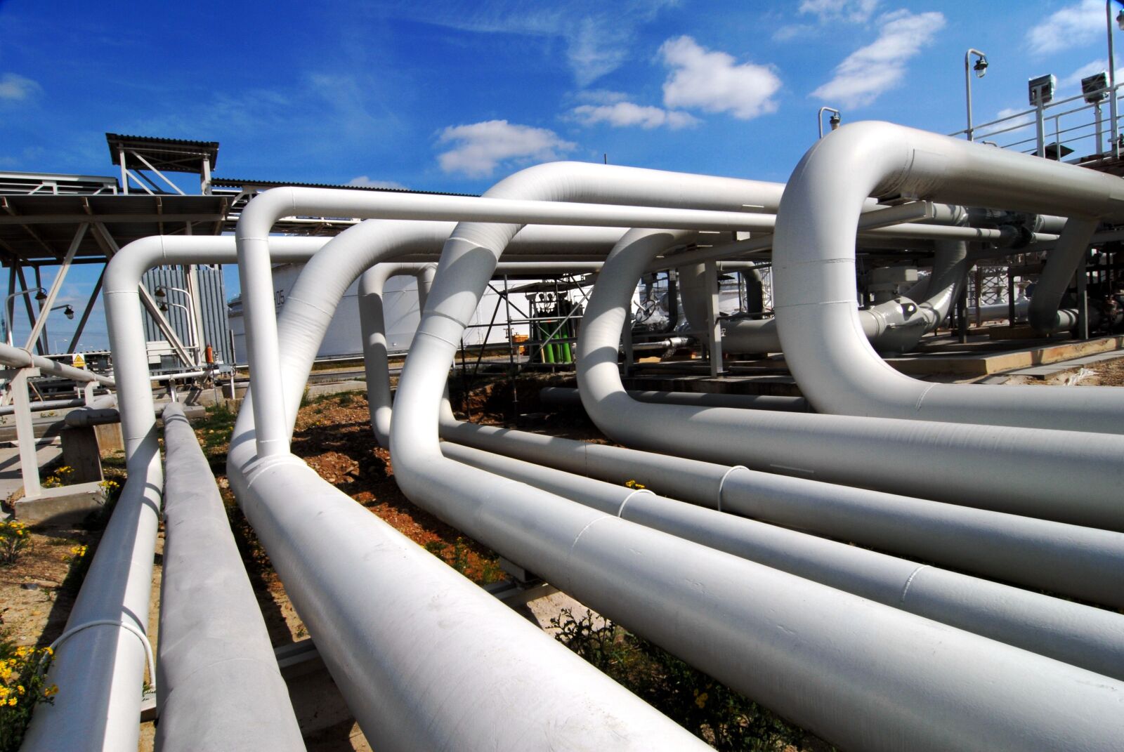 Nikon D200 sample photo. Pipe, refinery, various diameters photography