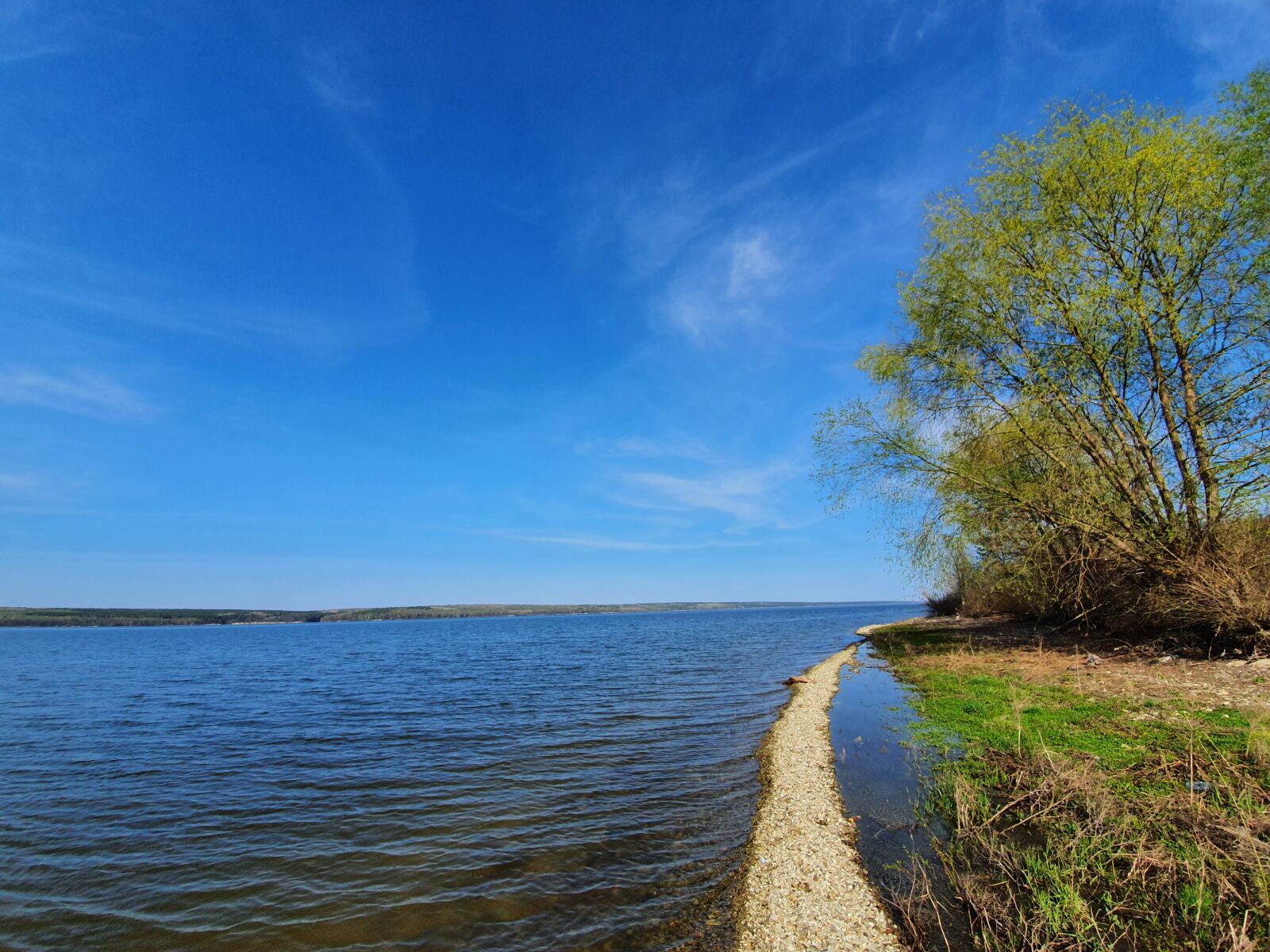 Samsung Galaxy S10 sample photo. Sky, water, river photography