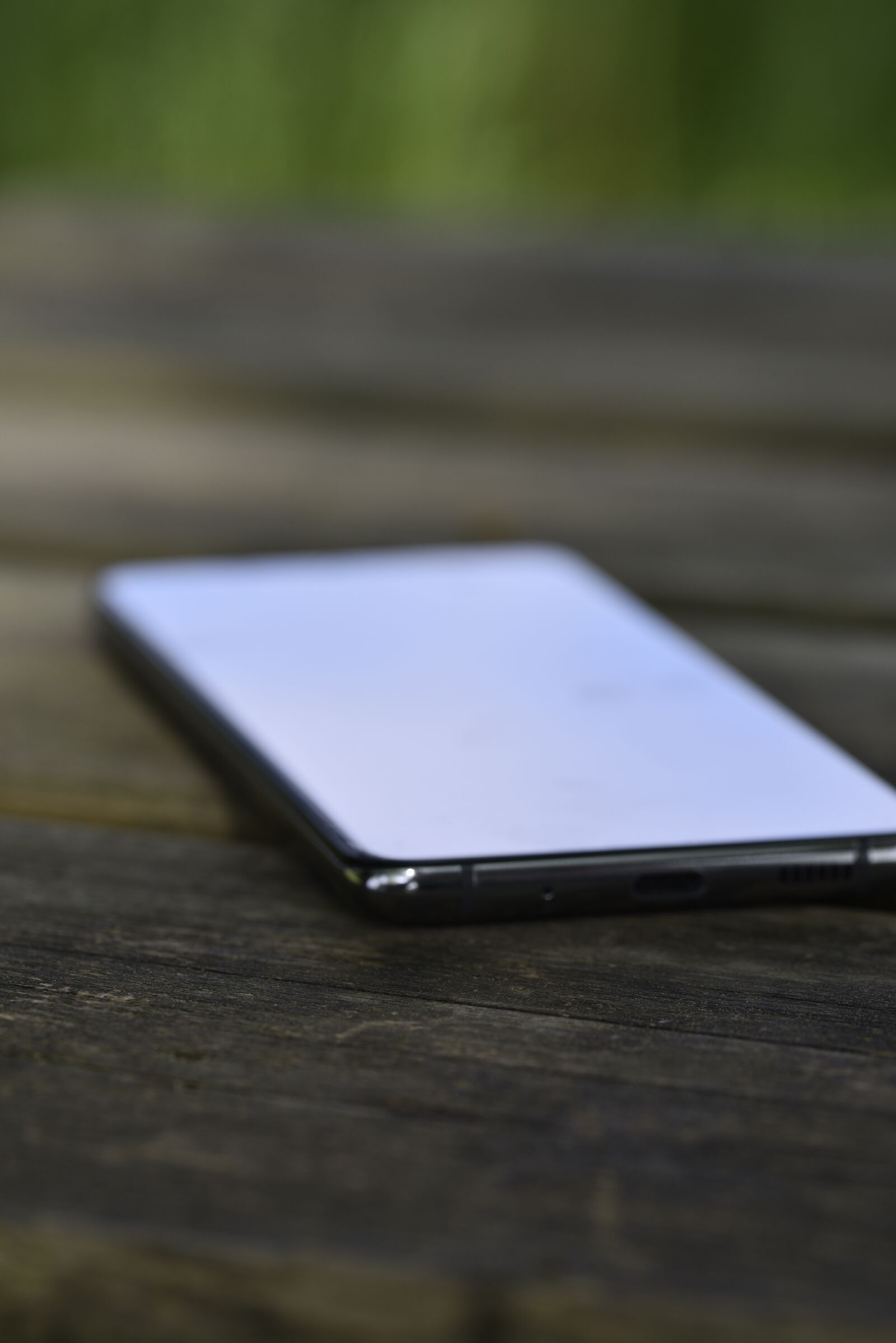 Nikon D750 sample photo. Samsung, s20, screen photography