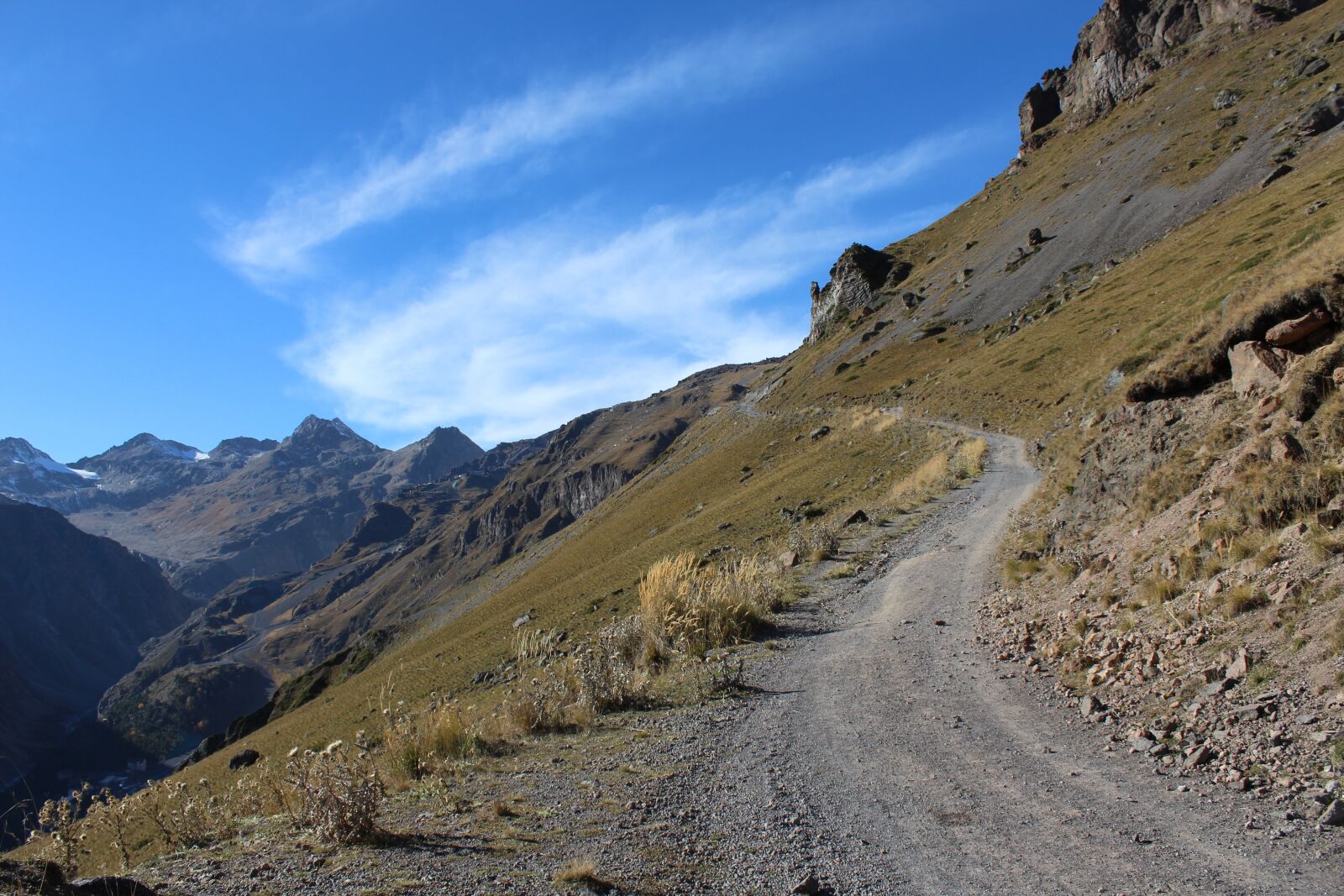 Canon EOS 1200D (EOS Rebel T5 / EOS Kiss X70 / EOS Hi) sample photo. Mountains, height, landscape photography