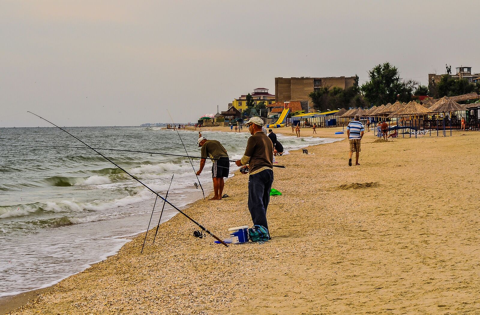 Nikon D90 sample photo. Sea, fishermen, camp site photography