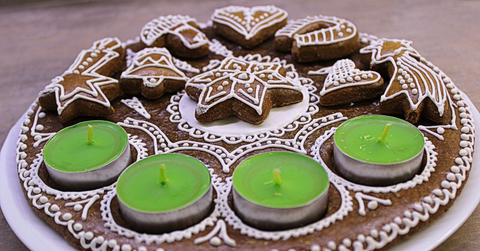 Canon EOS 1300D (EOS Rebel T6 / EOS Kiss X80) sample photo. Gingerbread, advent, an advent photography