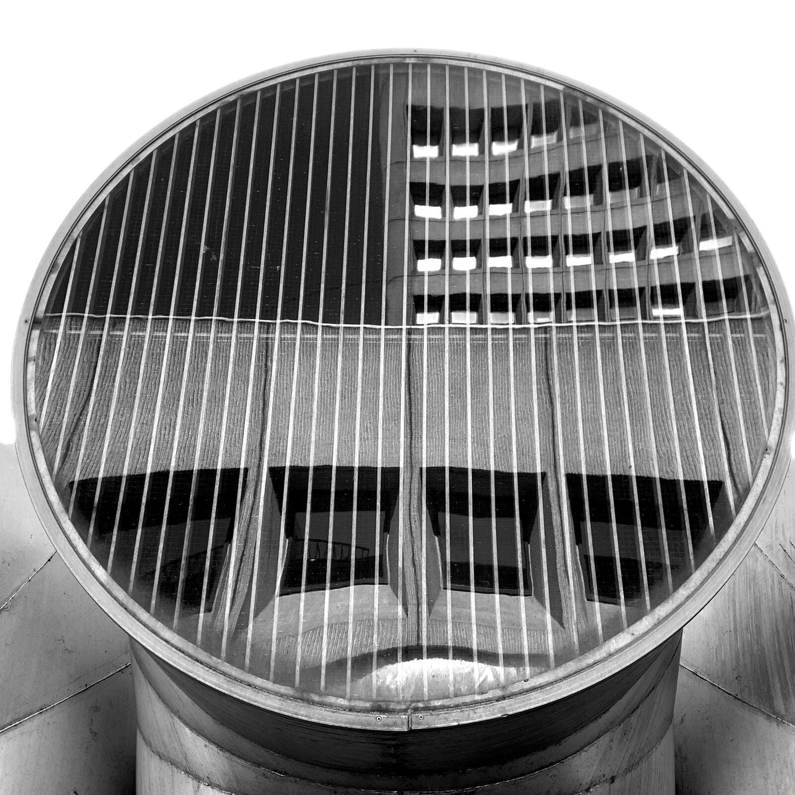 Apple iPhone XR sample photo. Structure, steel, architecture photography