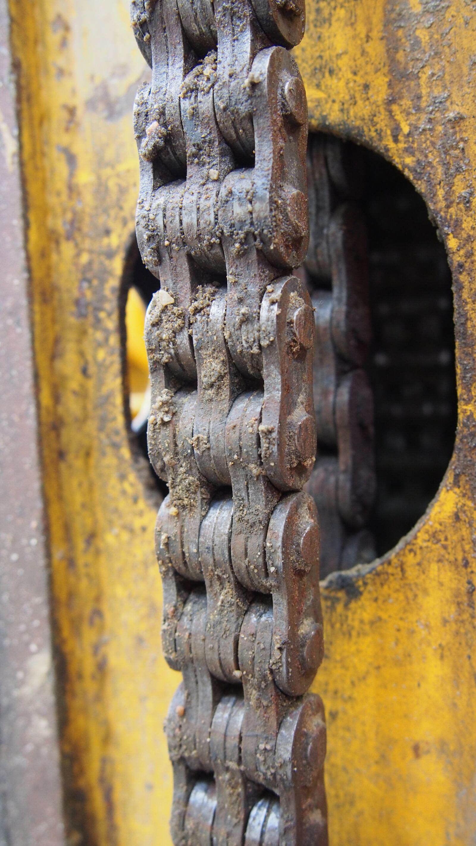 Olympus PEN E-PL5 sample photo. Iron, rusty, old photography
