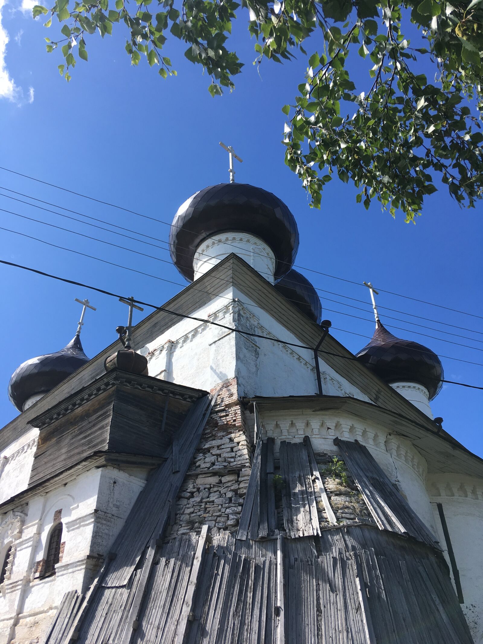 iPhone SE back camera 4.15mm f/2.2 sample photo. храм, церковь, собор photography