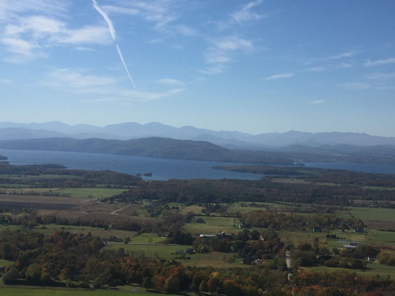 iPhone 6 back camera 4.15mm f/2.2 sample photo. Hiking, scenery, mountain photography