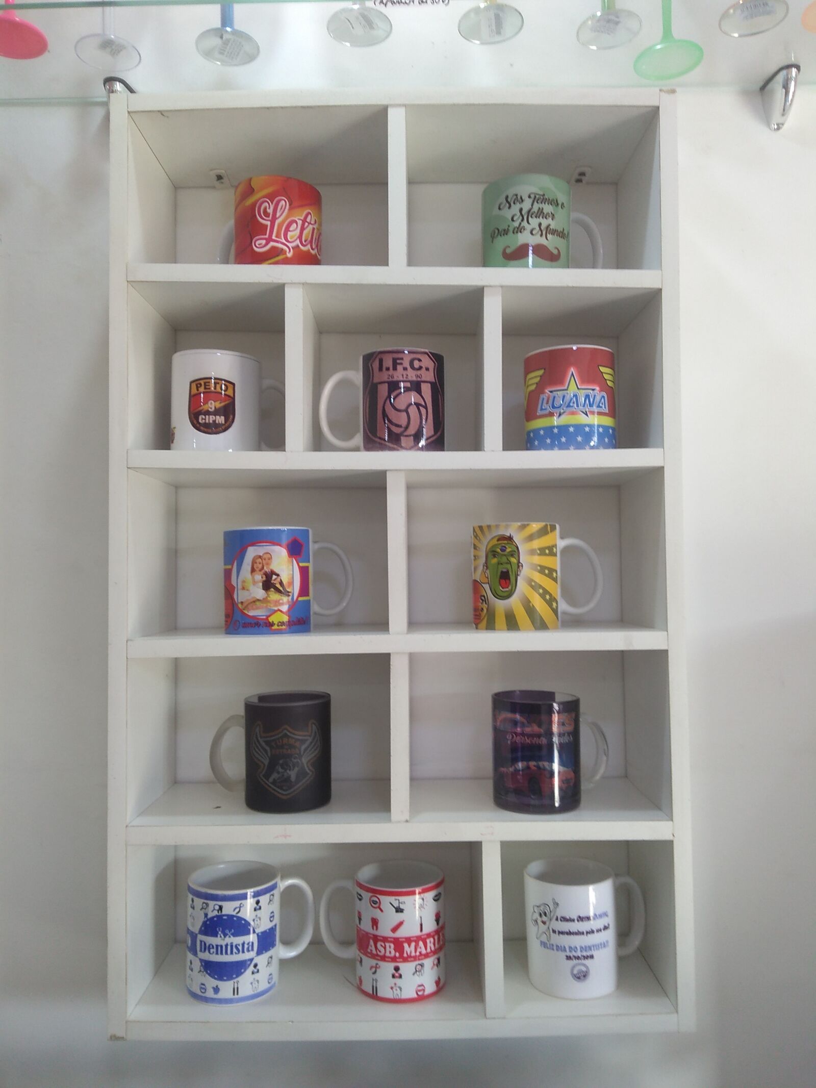 Motorola Moto G (5S) Plus sample photo. Coffee mugs, china, display photography