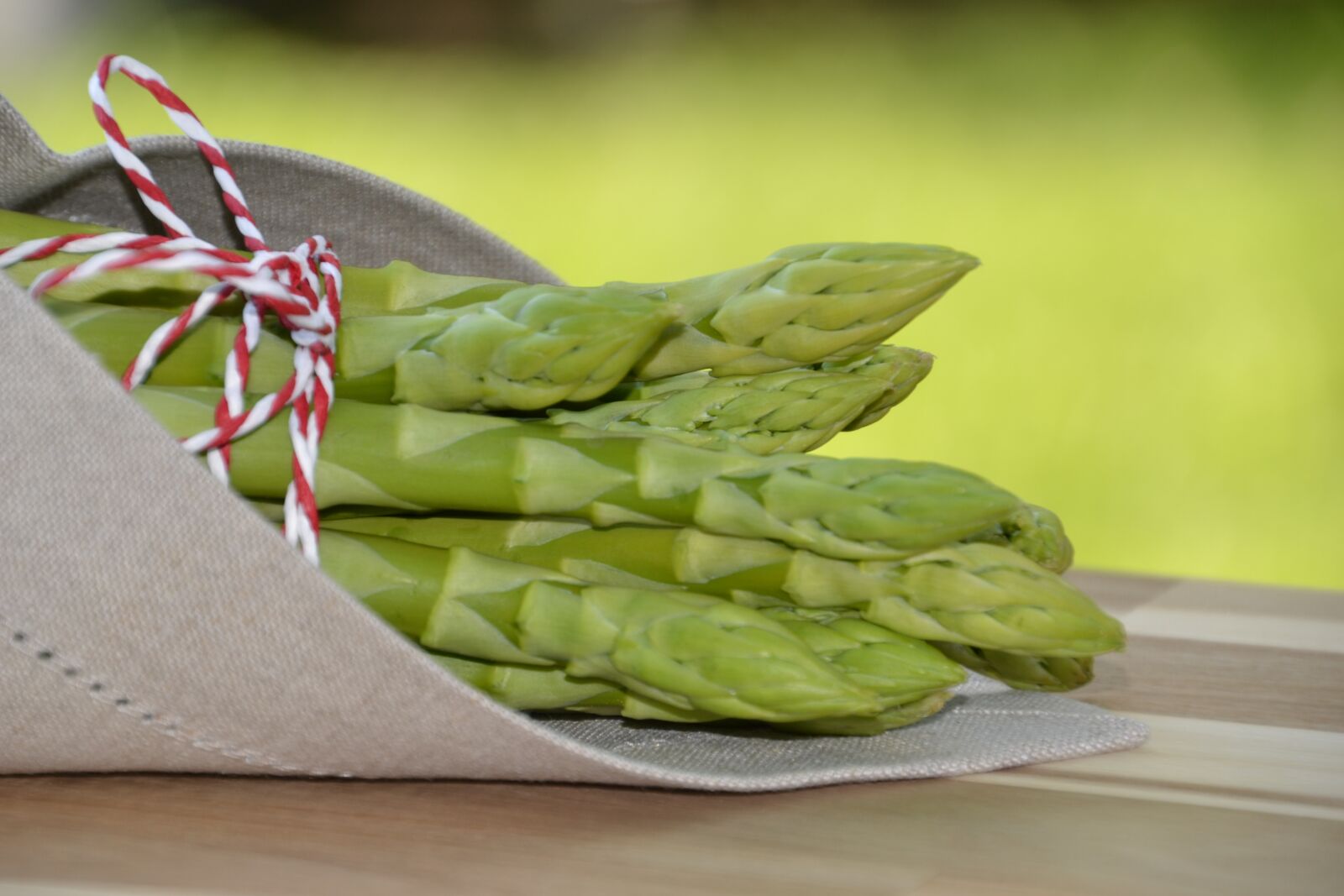 Nikon D3100 sample photo. Asparagus, green, green asparagus photography