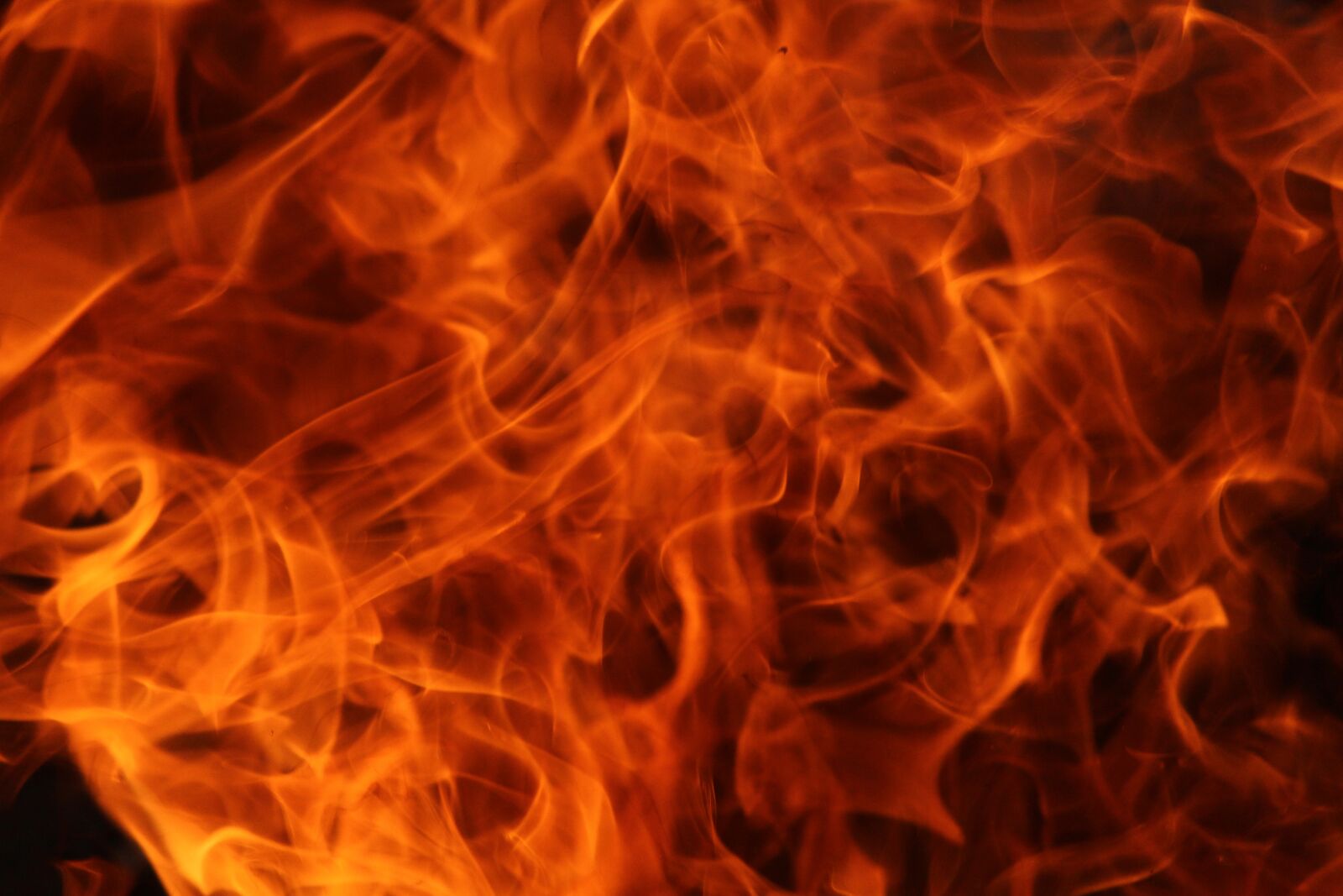 Canon EOS 1300D (EOS Rebel T6 / EOS Kiss X80) sample photo. Flame, hot, abstract photography