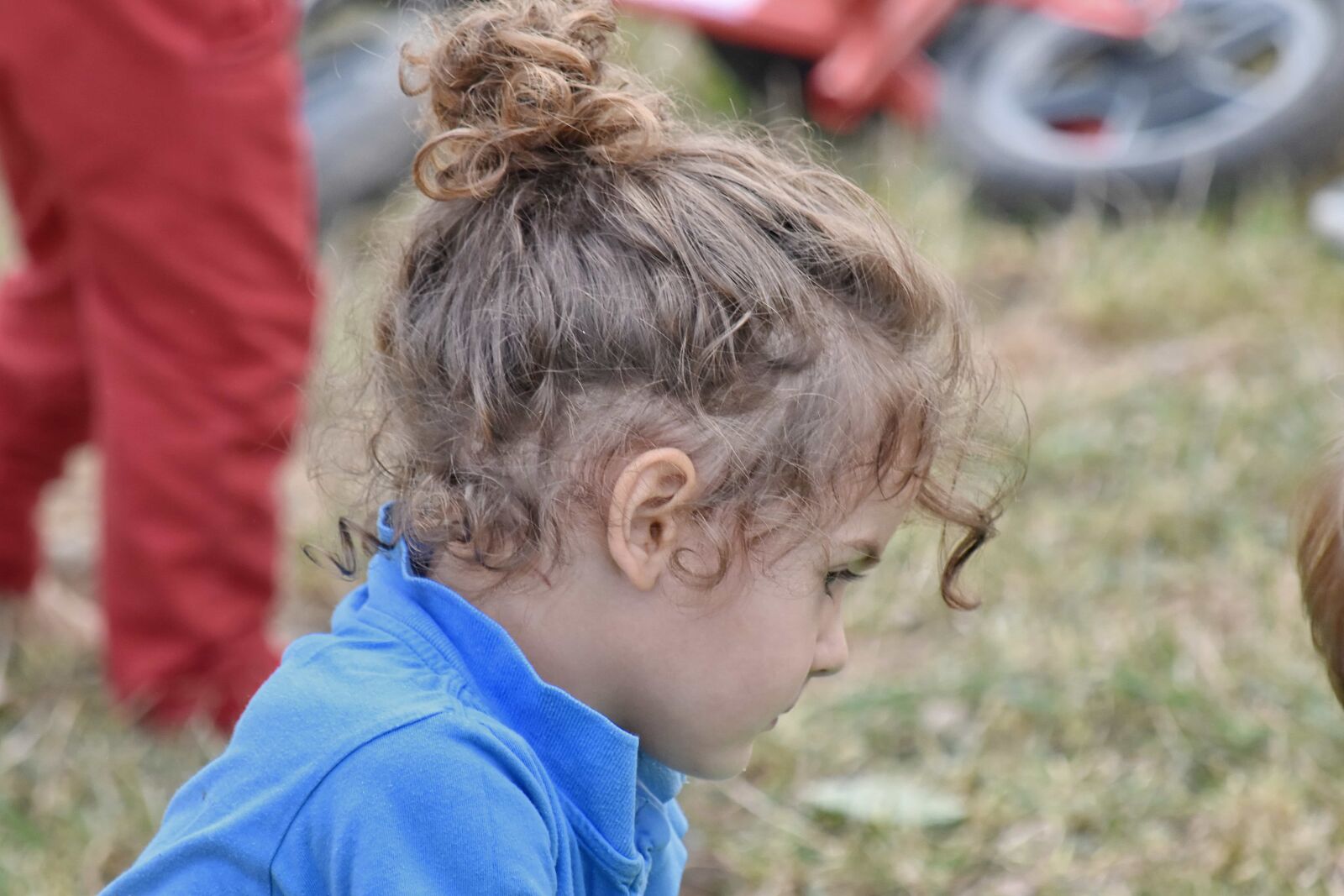 Nikon D5500 sample photo. Curl, hair, hairstyle, innocence photography
