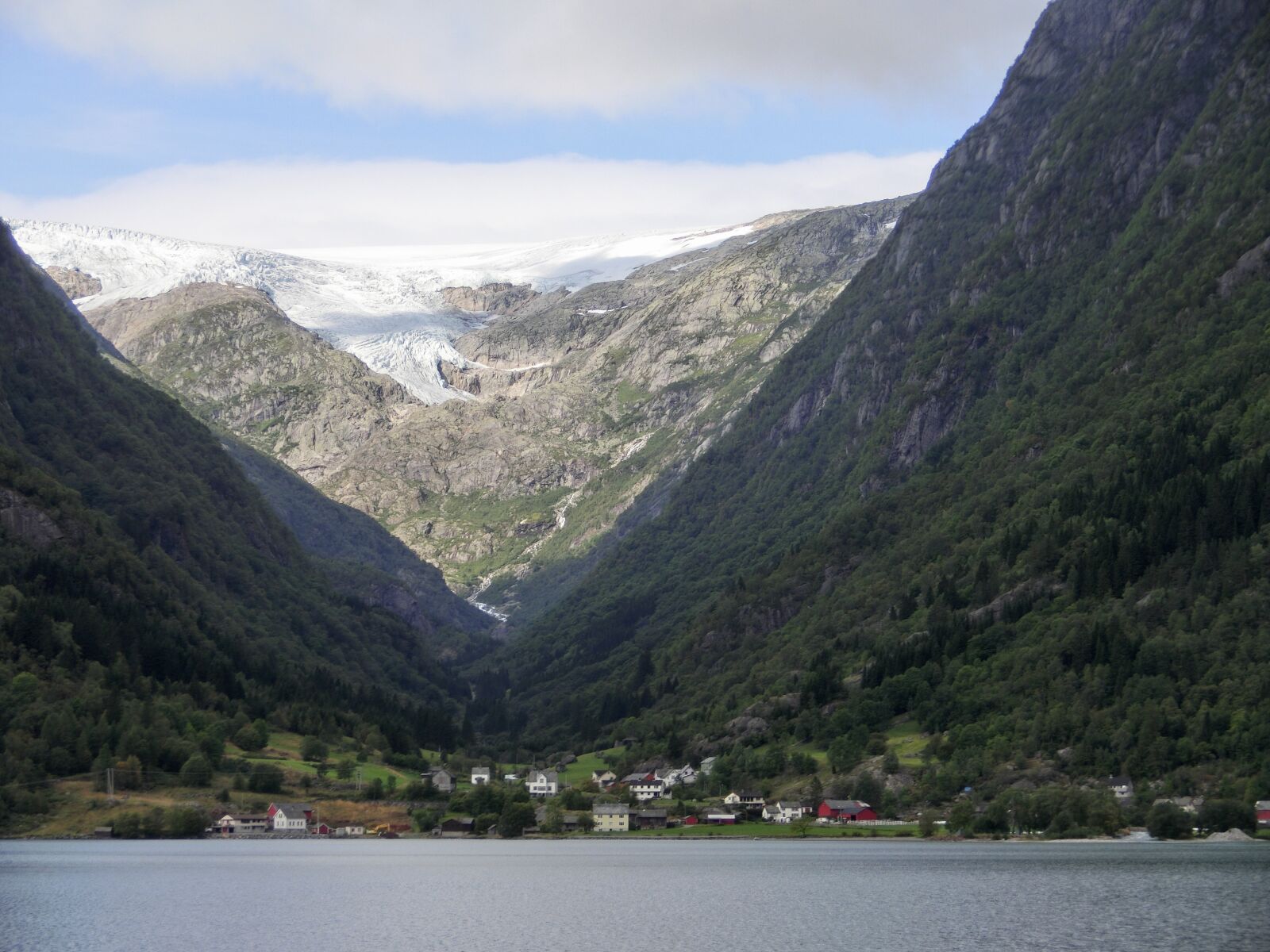 CASIO EX-ZR200 sample photo. Glacier, fjord, norway photography