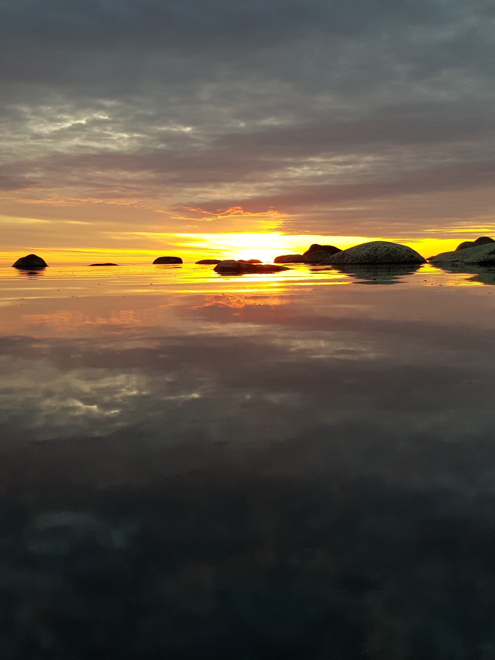 Samsung Galaxy S8 sample photo. Sunset, sea, clouds photography