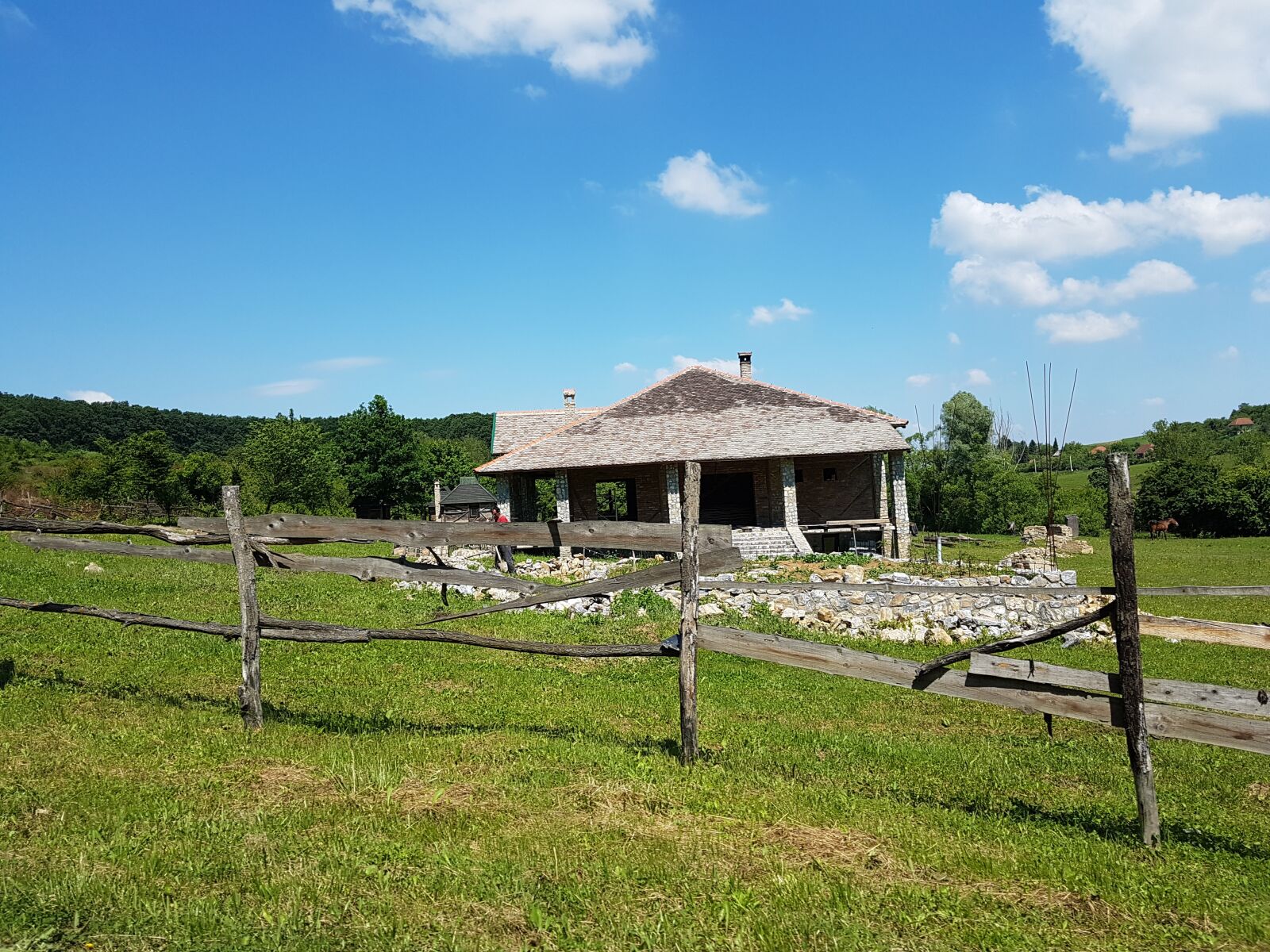 Samsung Galaxy S7 Edge sample photo. Countryside, house, nature photography