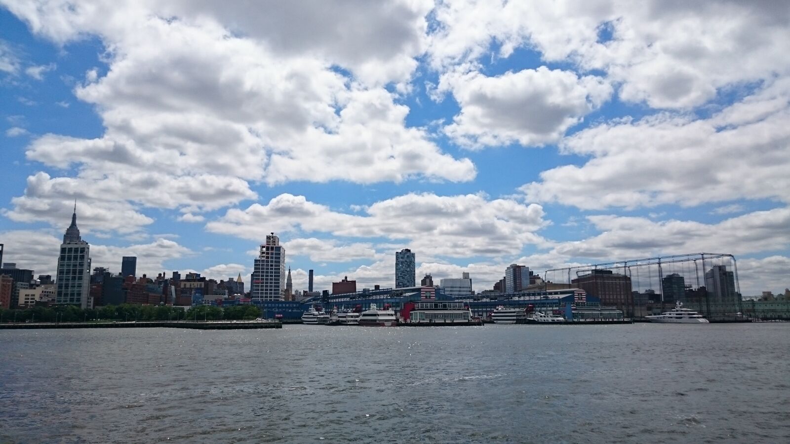 Sony Xperia Z3 sample photo. Clouds, city, riverside photography
