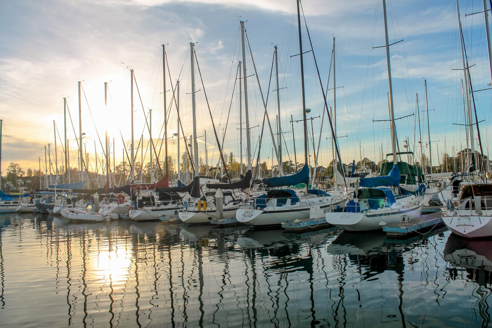 Canon EOS 1100D (EOS Rebel T3 / EOS Kiss X50) sample photo. Yachts, sail, sea photography
