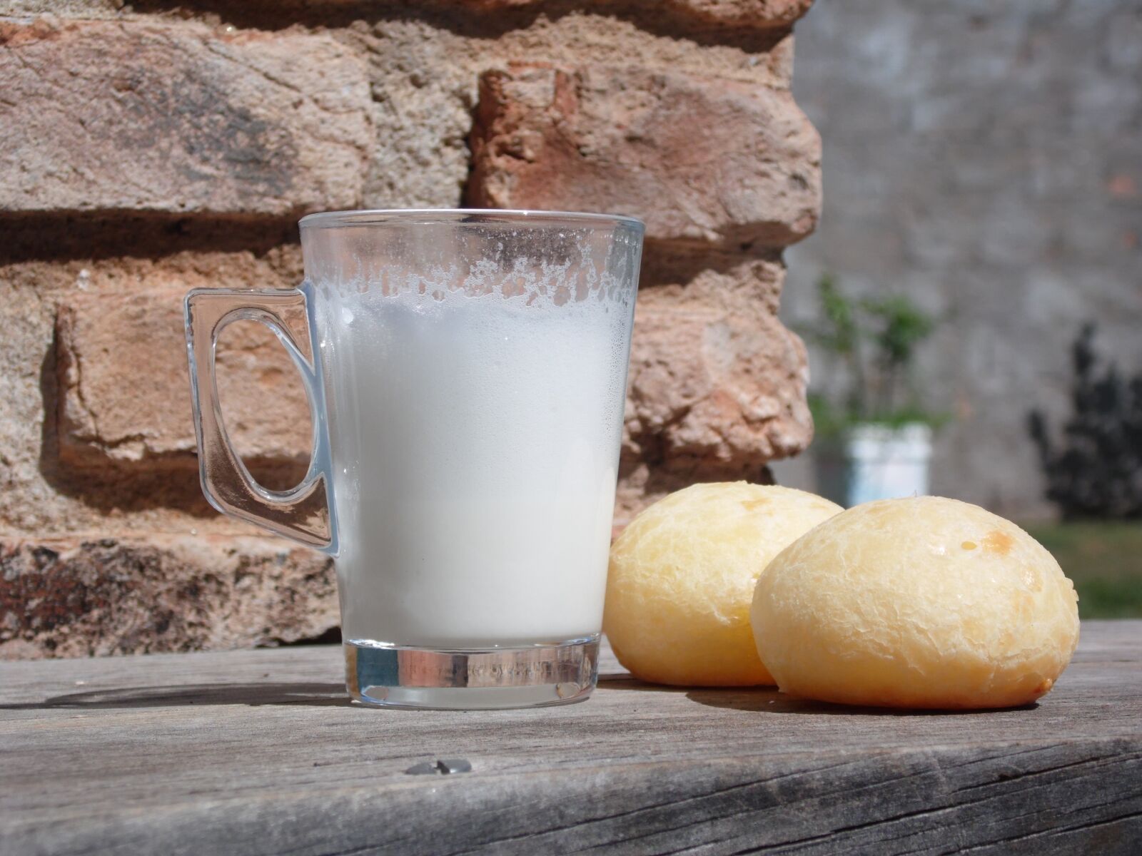Samsung WB100/  WB101 sample photo. Cheese bread, afternoon coffee photography