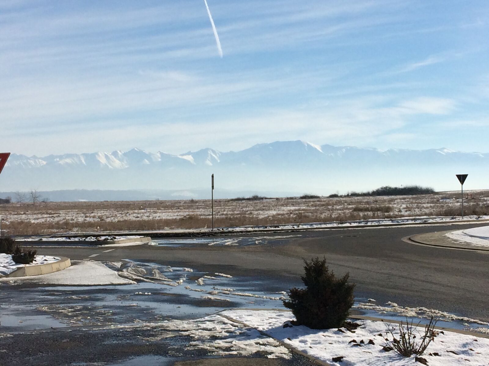 iPhone 5s back camera 4.15mm f/2.2 sample photo. Fagaras, mountains photography