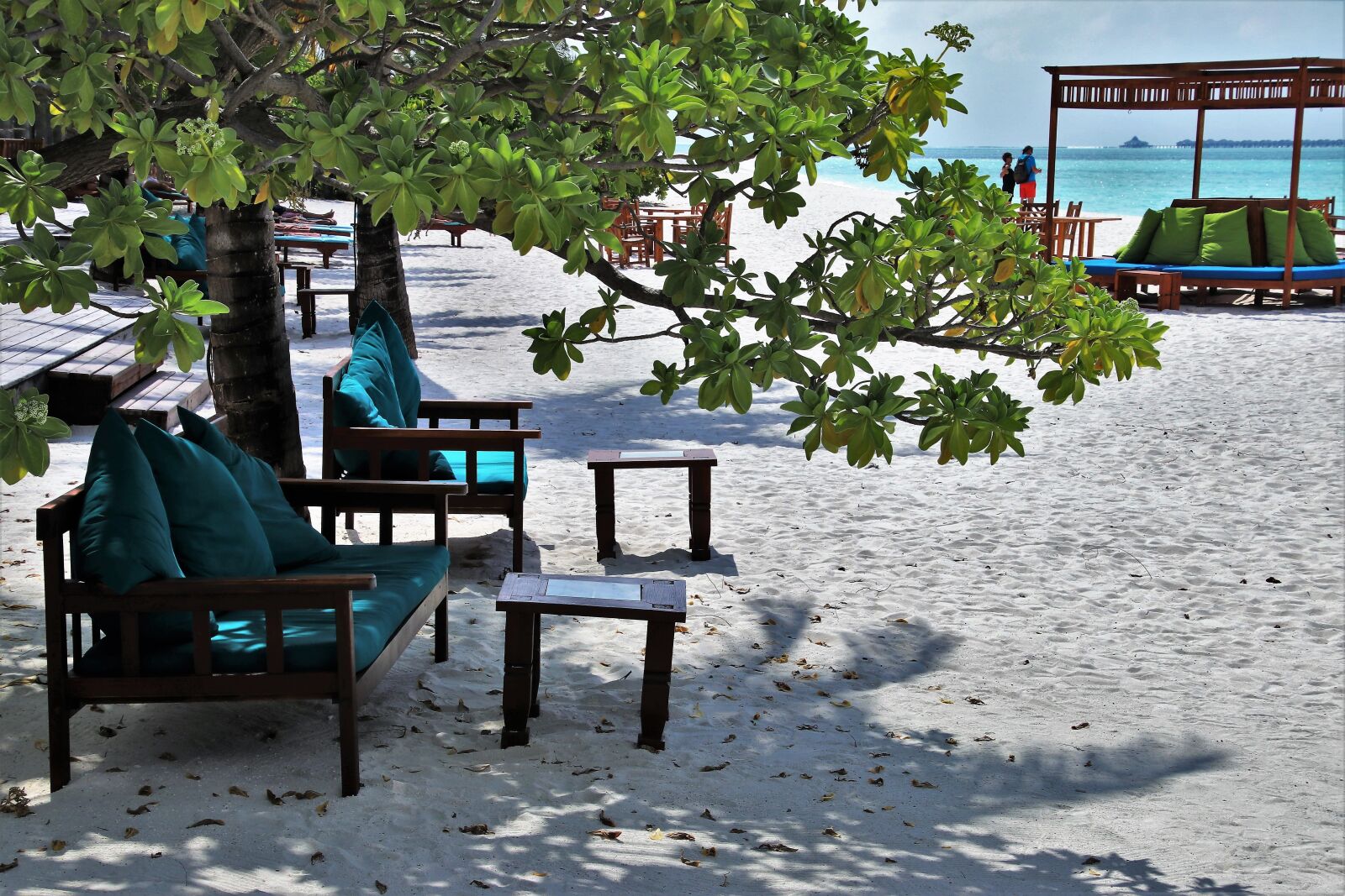 Canon EOS 80D sample photo. Maldives, sand, resort photography