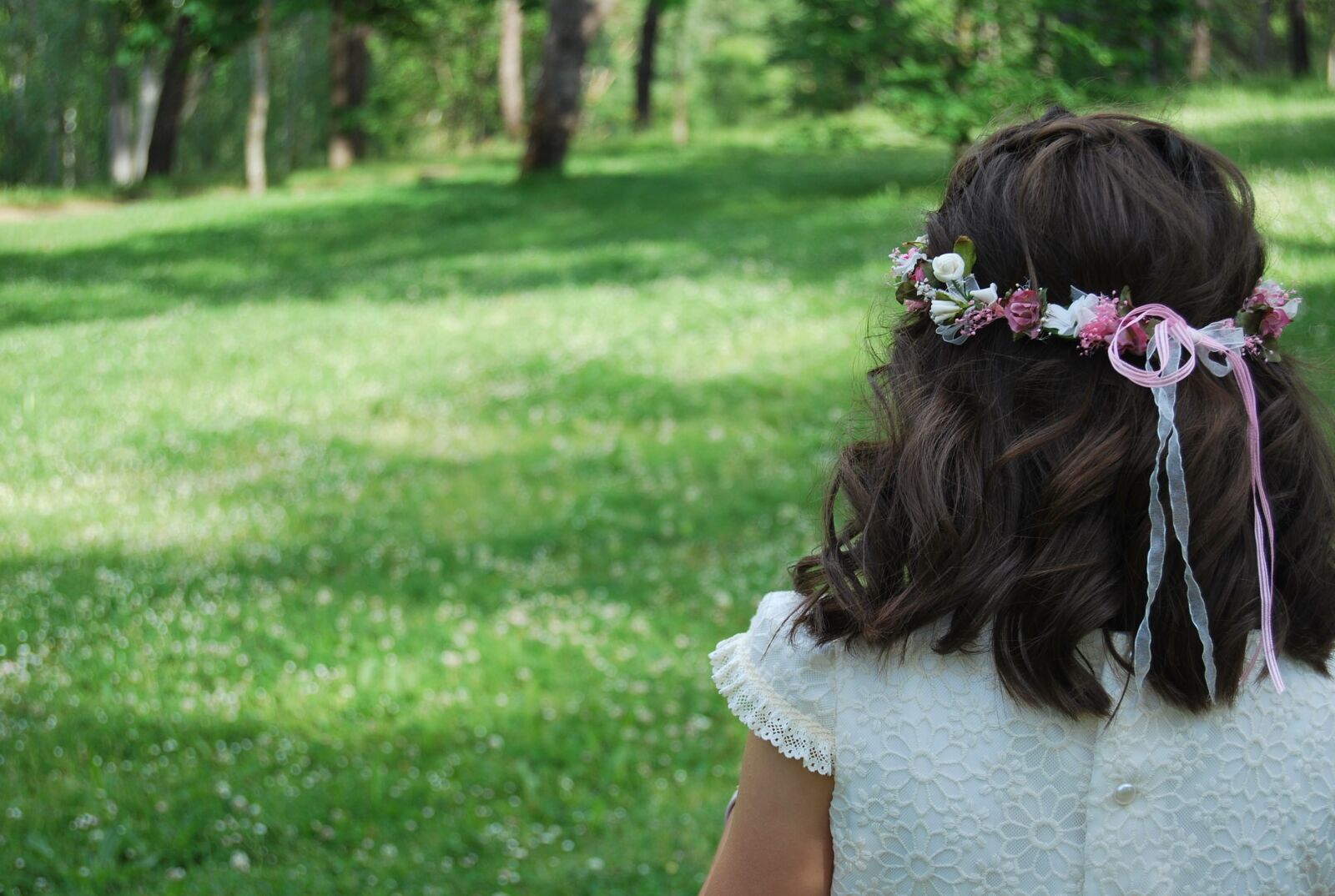 Nikon D60 sample photo. Girl, communion, garden photography