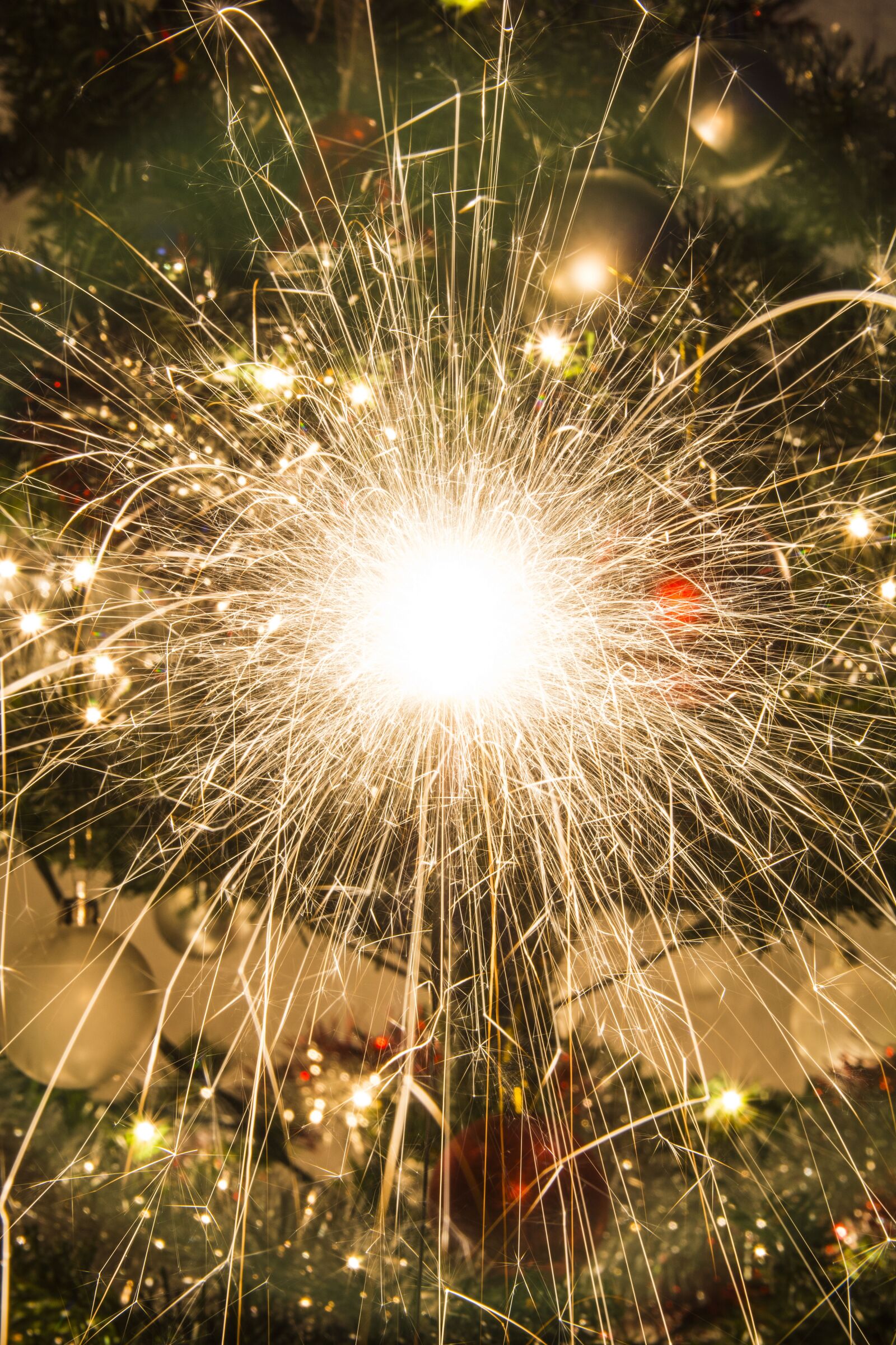 Nikon D7100 sample photo. Spark, lights, fireworks photography