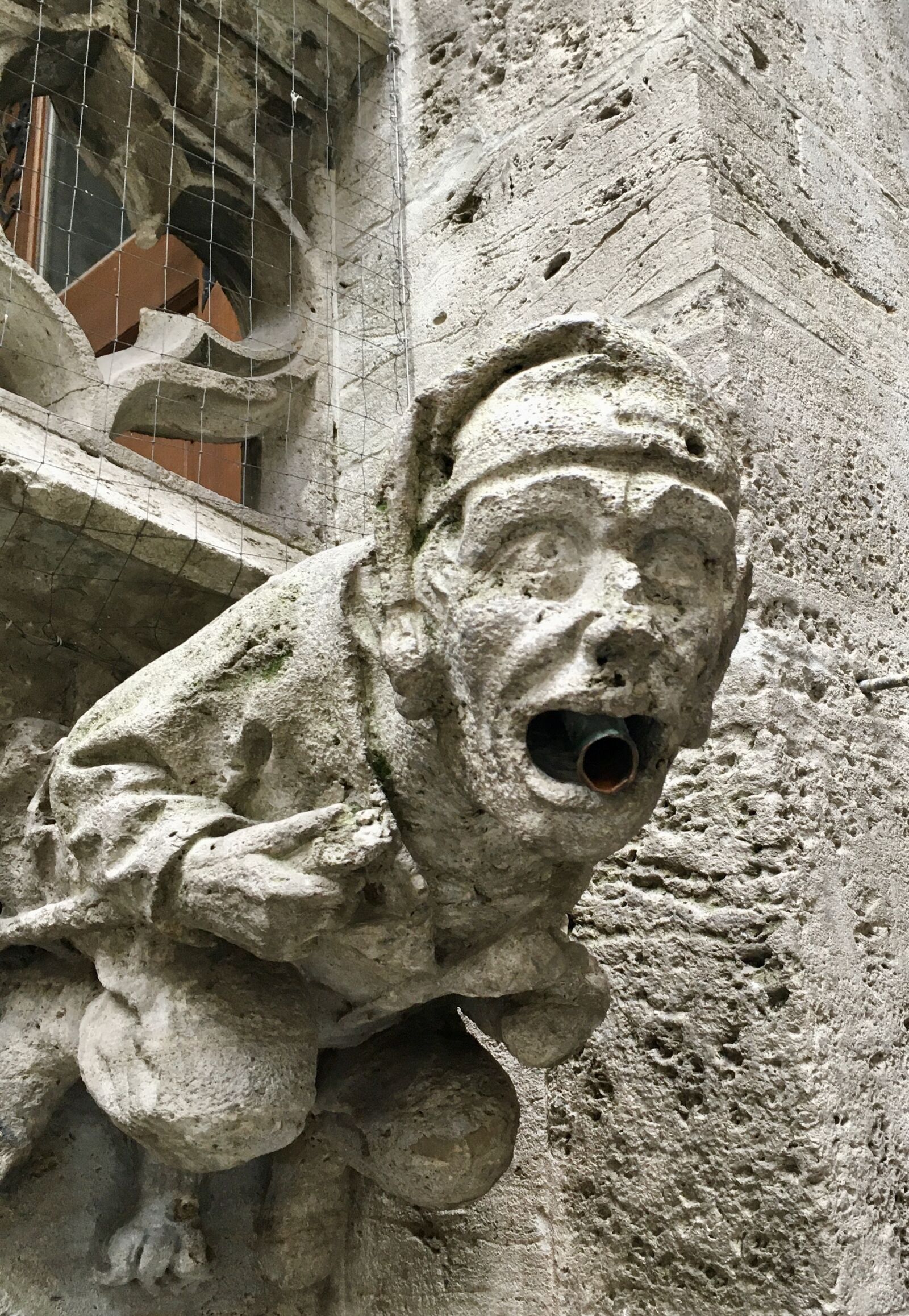 iPhone SE back camera 4.15mm f/2.2 sample photo. Gargoyle, scary, gothic photography