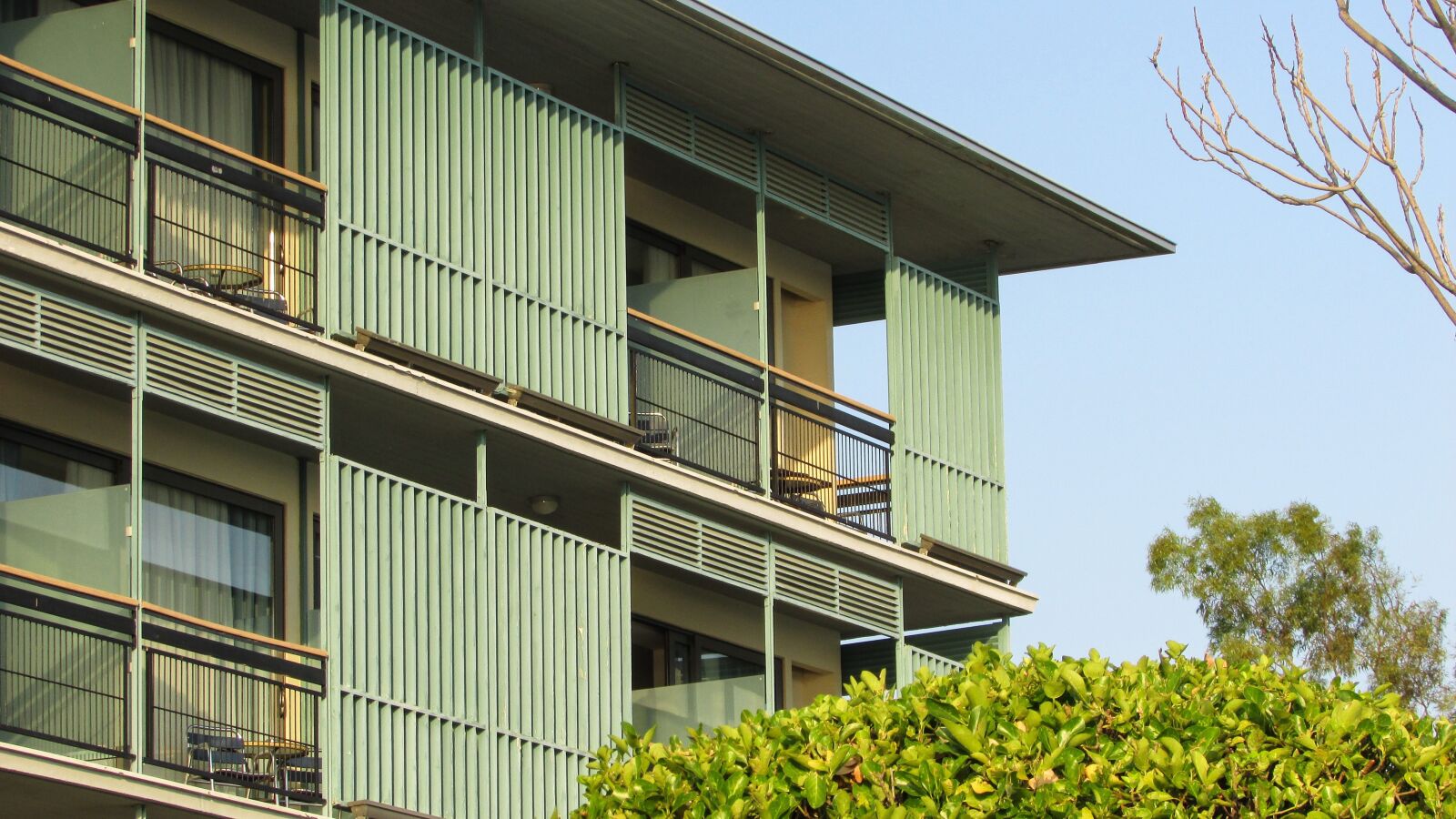 Canon PowerShot SX400 IS sample photo. Hotel, building, architecture photography
