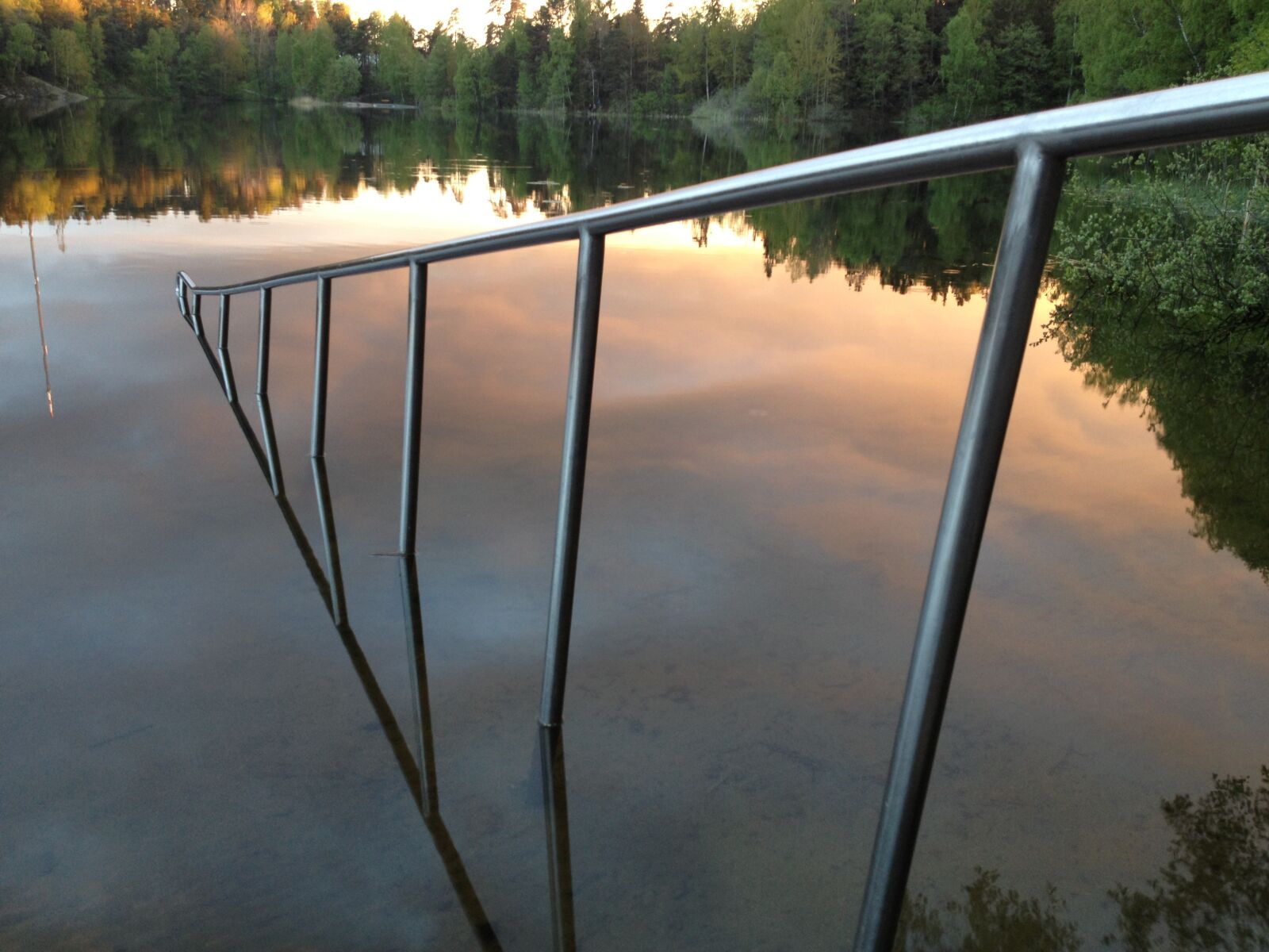 iPhone 4S back camera 4.28mm f/2.4 sample photo. Rail, reflections, sky, sunset photography