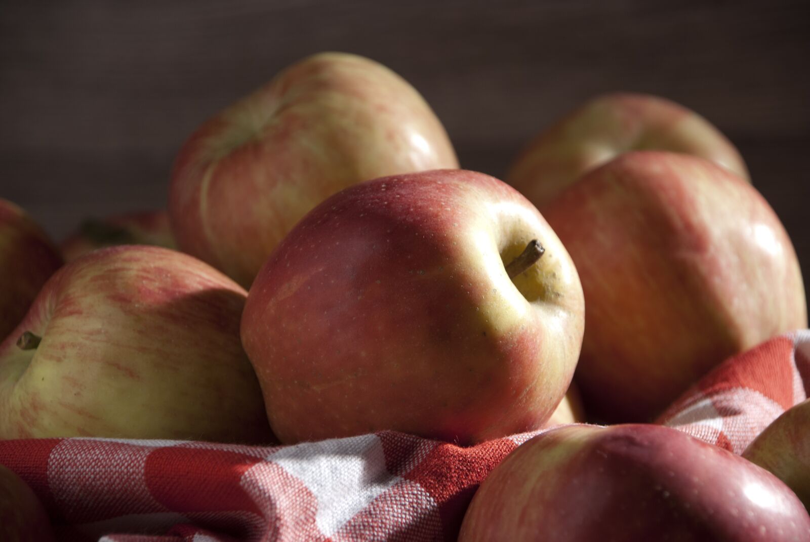 Nikon D80 sample photo. Apples, food, healthy photography