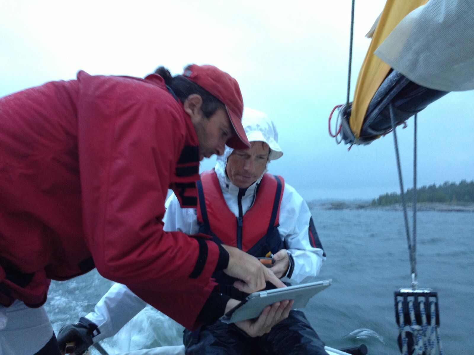 Apple iPhone 4S sample photo. Navigation, people, sailing photography