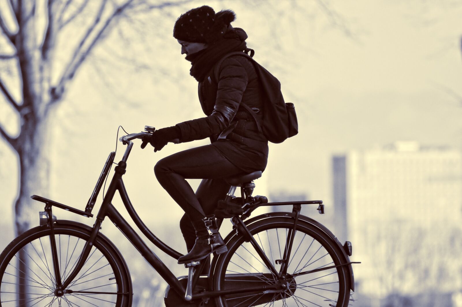 Nikon D90 sample photo. Cyclist, bicycle, woman photography