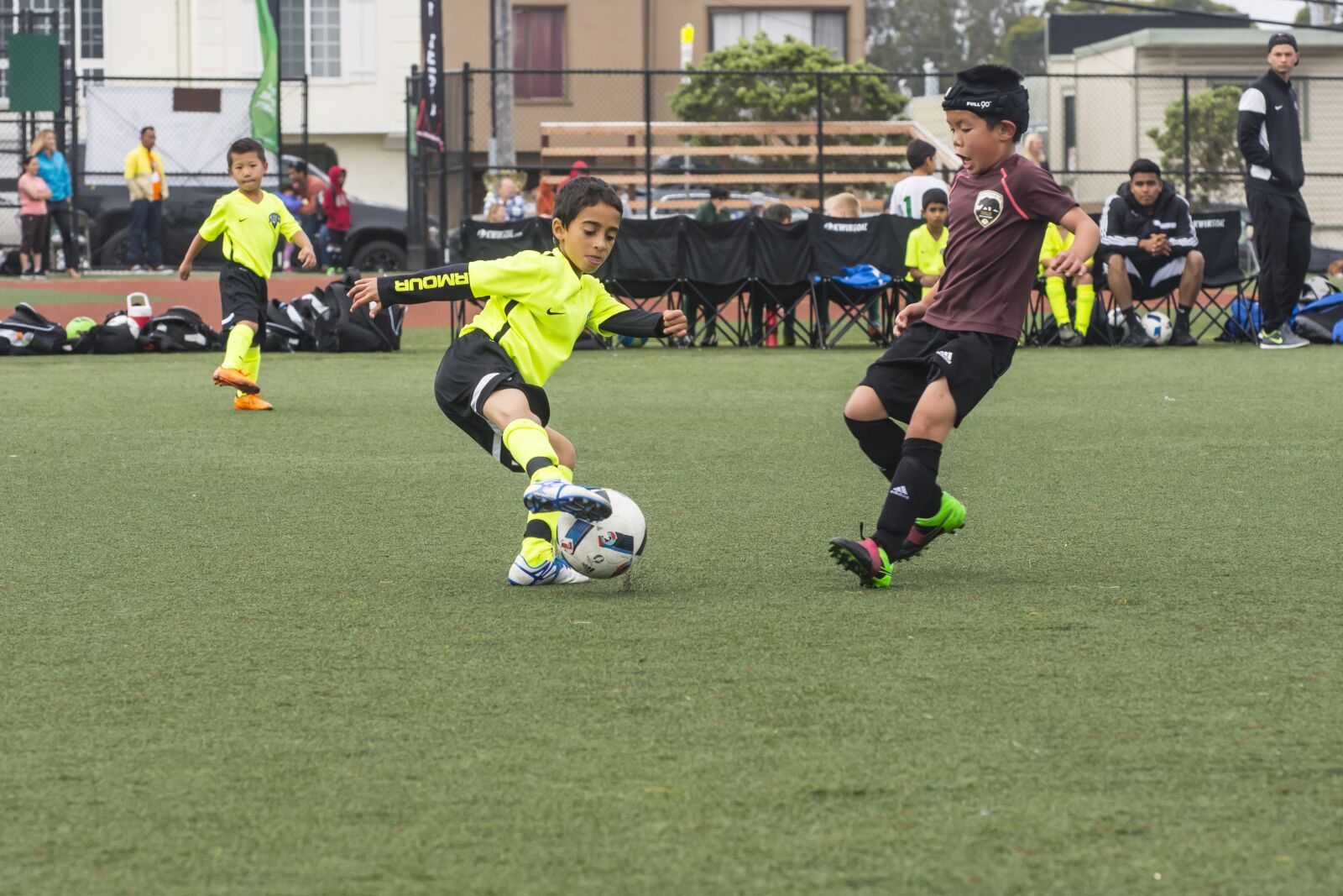 Nikon D7200 sample photo. Soccer, dribble, football photography